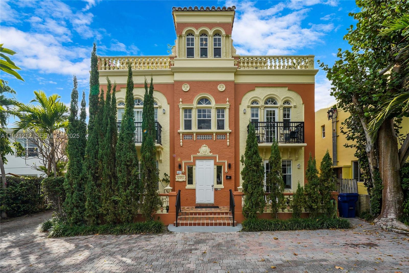 2870 Pine Tree Condo