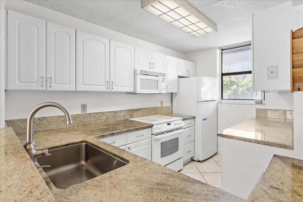 Homes for sale in Palm Beach, FL | 3545 S Ocean Blvd #107, Palm Beach, FL 33480 | MLS# F10539721