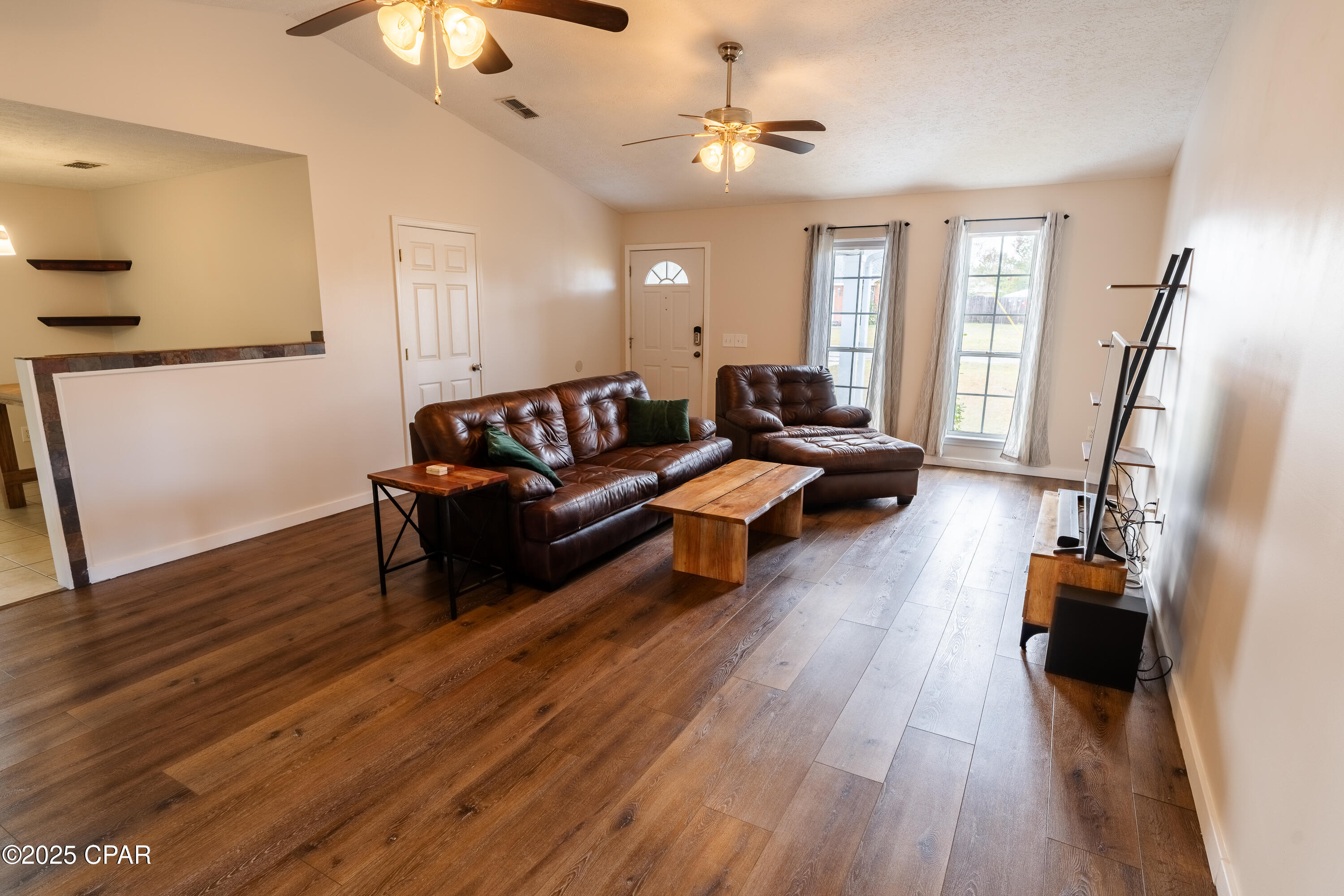 Image 22 For 1103 Mississippi Avenue