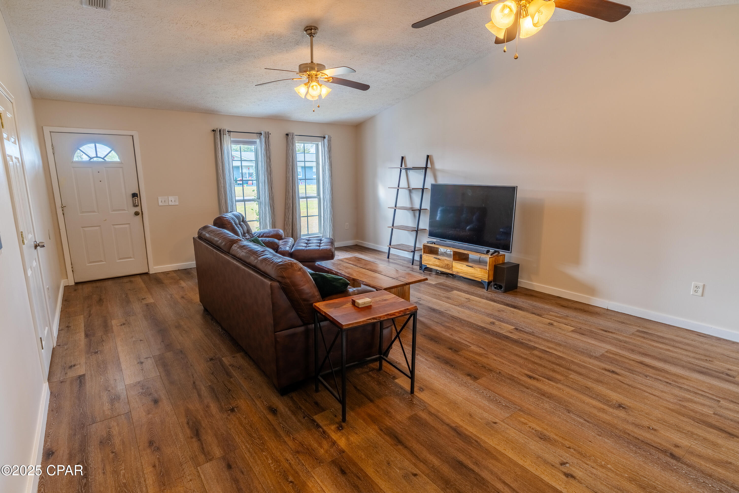 Image 25 For 1103 Mississippi Avenue