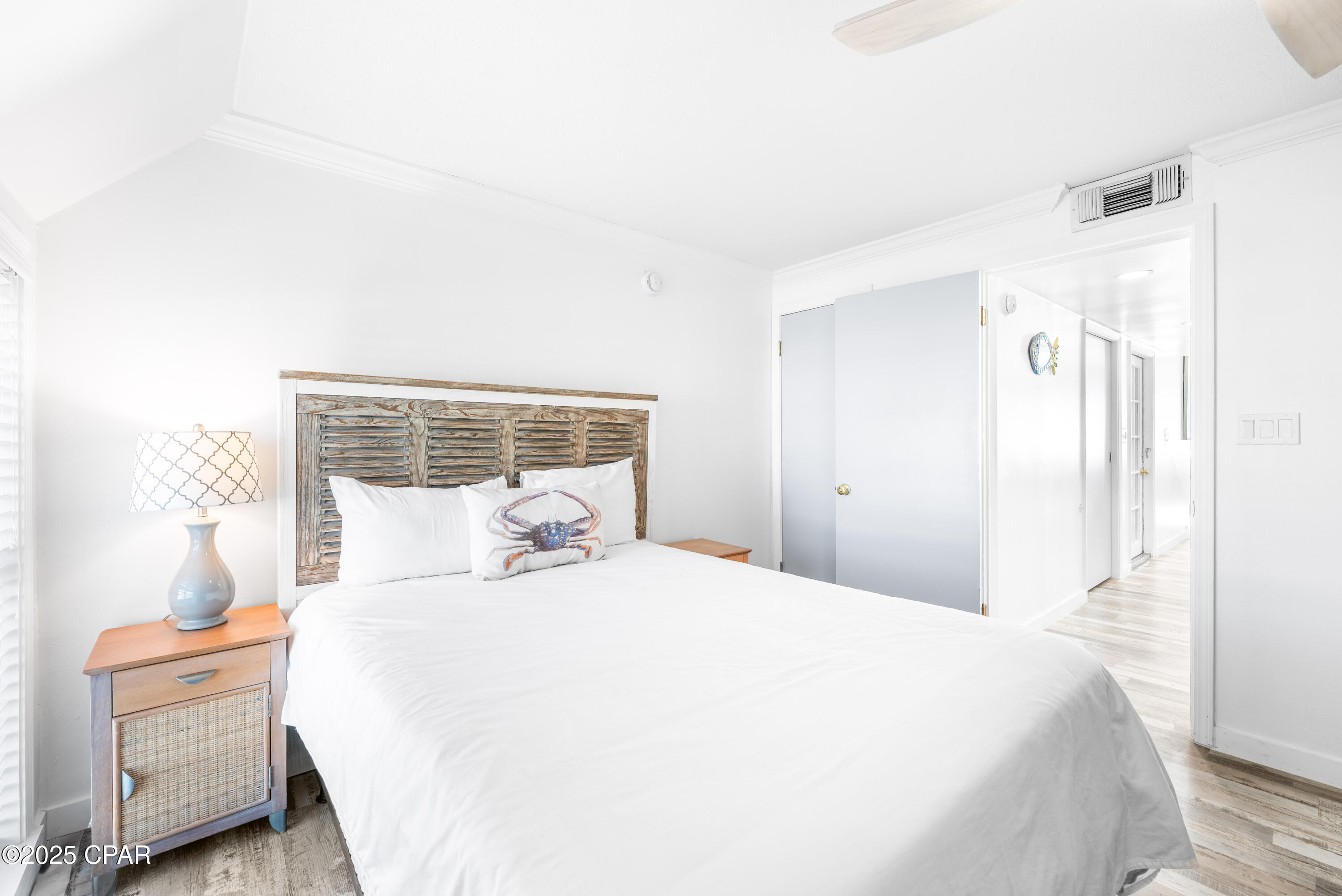 Image 17 For 22519 Front Beach Road 123