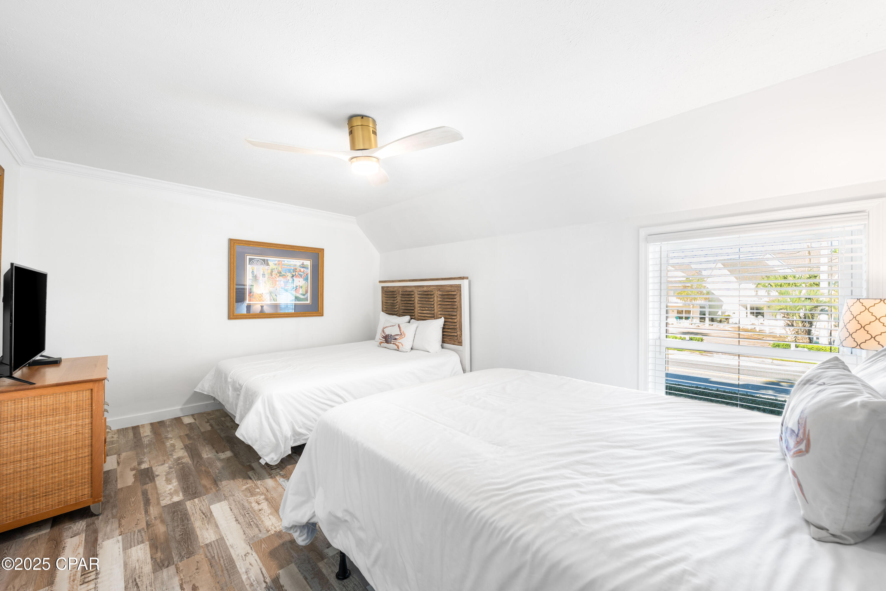 Image 19 For 22519 Front Beach Road 123