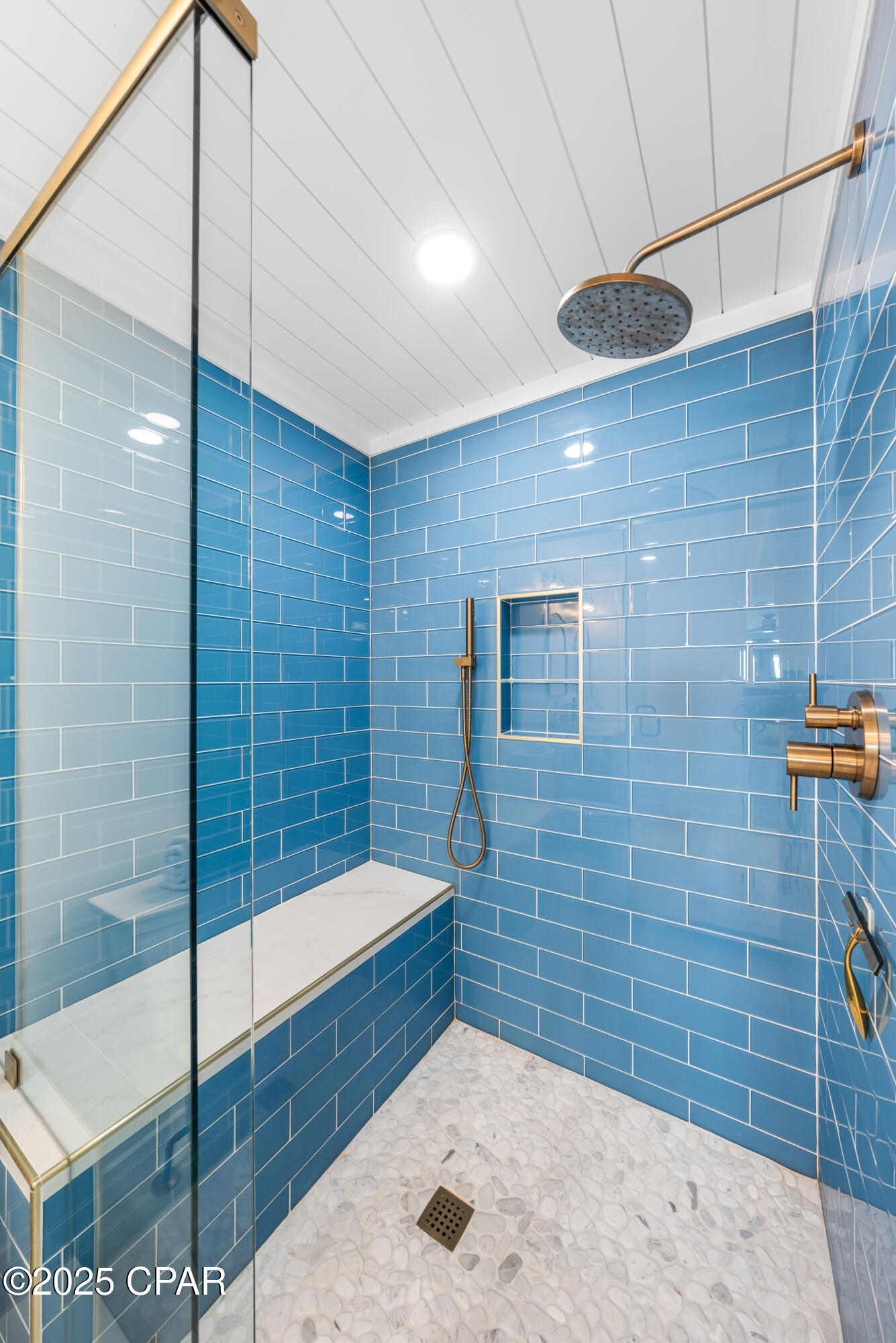 Image 29 For 22519 Front Beach Road 123