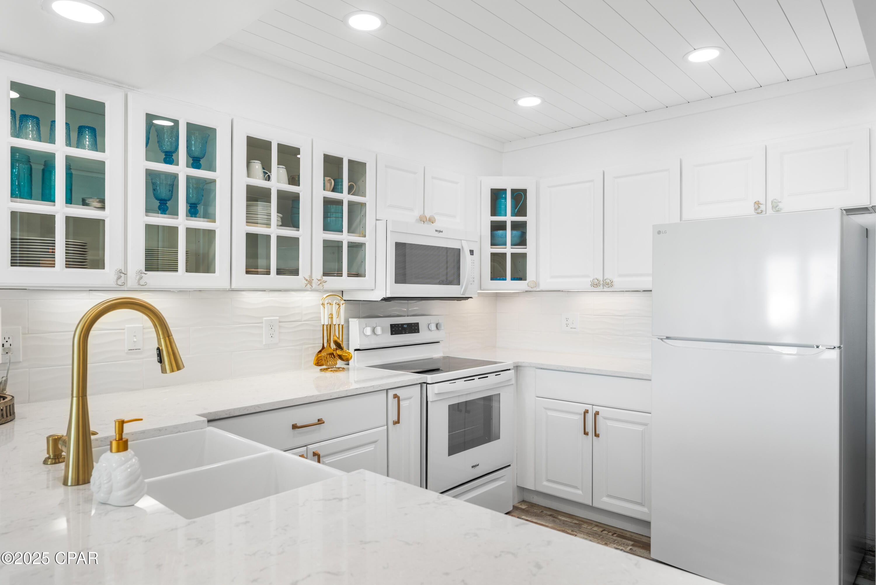 Image 7 For 22519 Front Beach Road 123