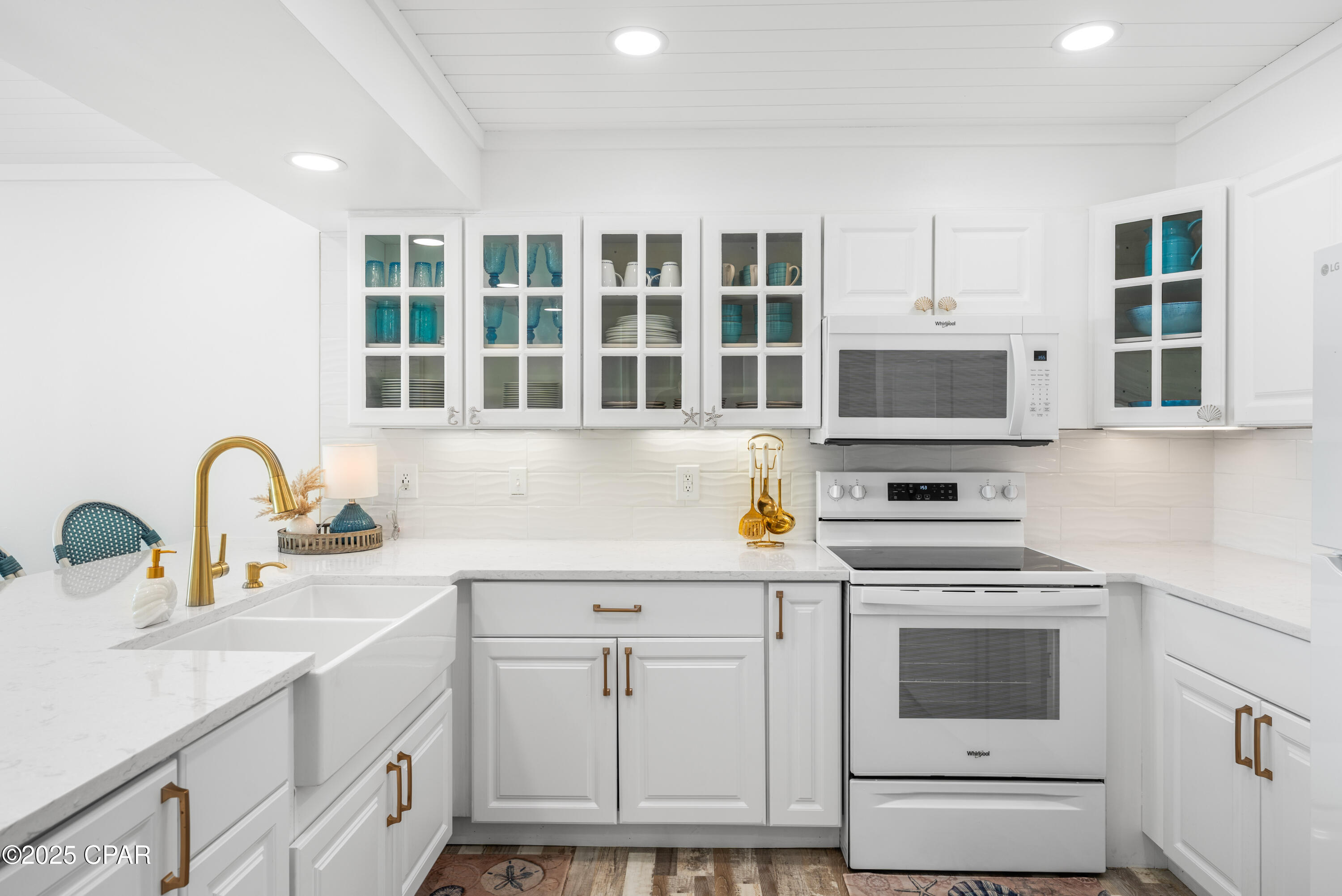 Image 8 For 22519 Front Beach Road 123