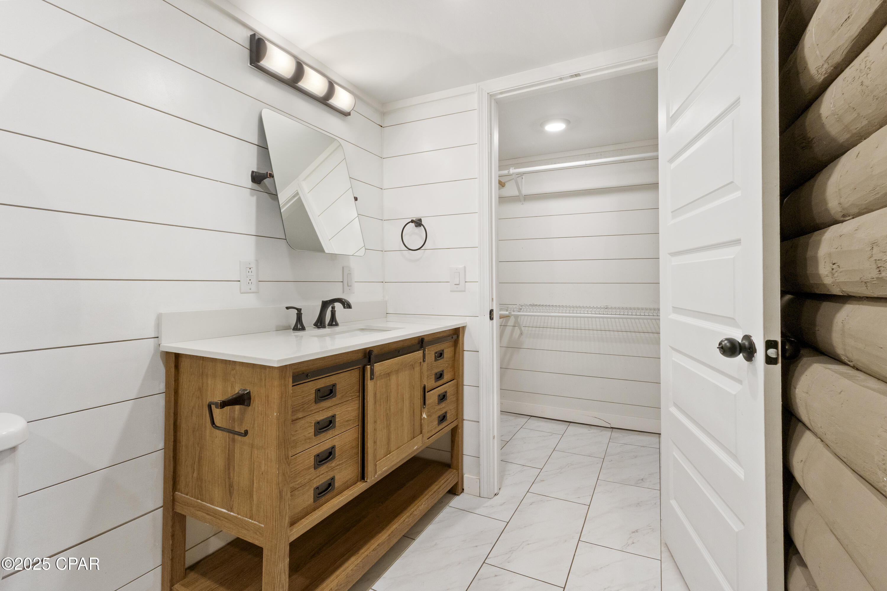 Image 12 For 9027 Crook Hollow Road