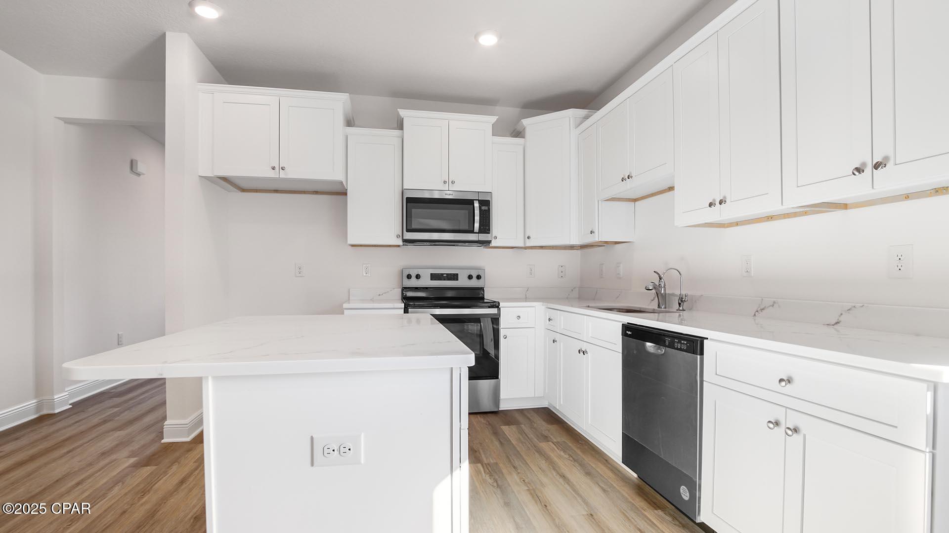 Image 7 For 422 Wolcott Way