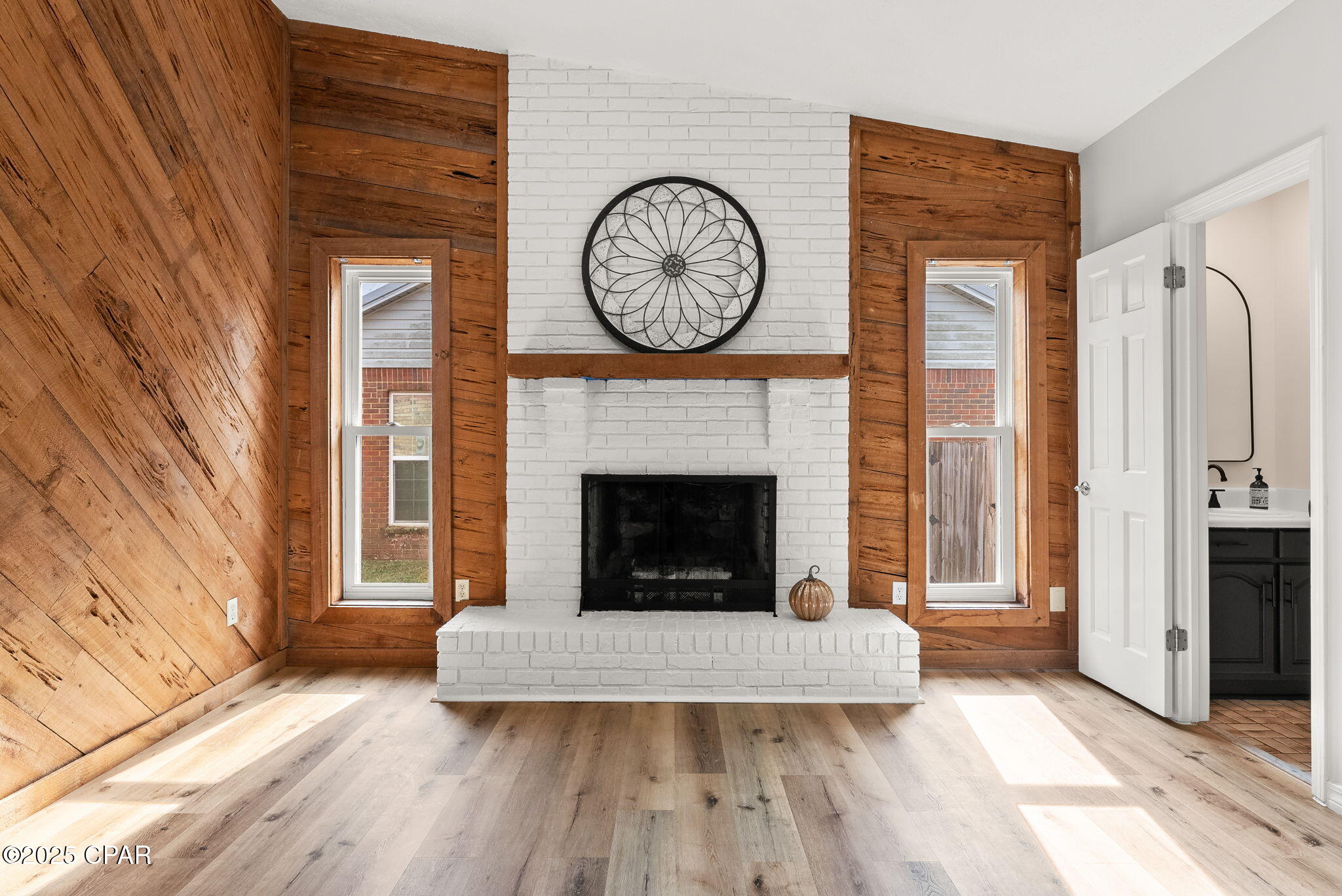 Image 17 For 3198 Wood Valley Road