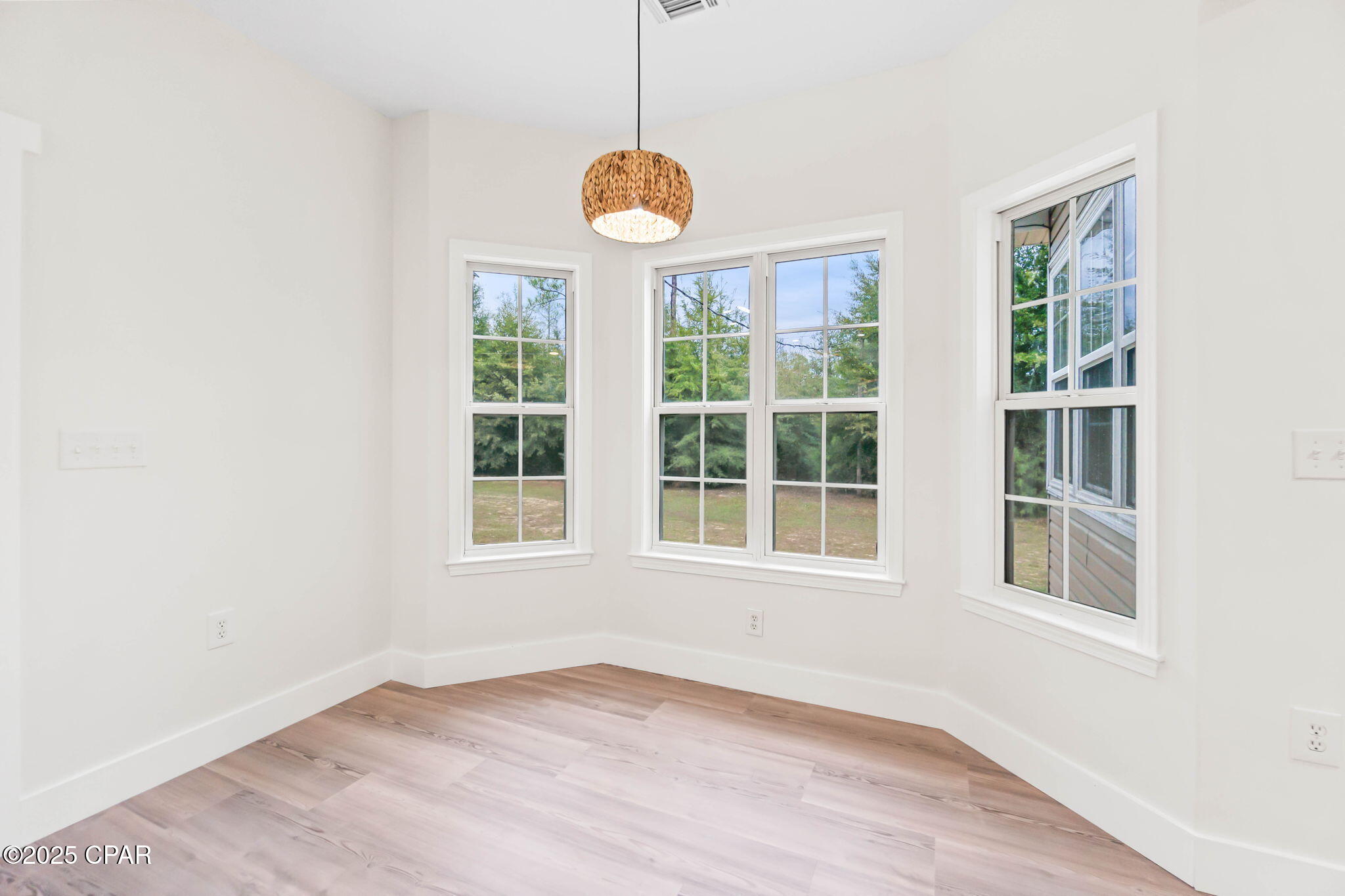 Image 12 For 2415 Finch Circle