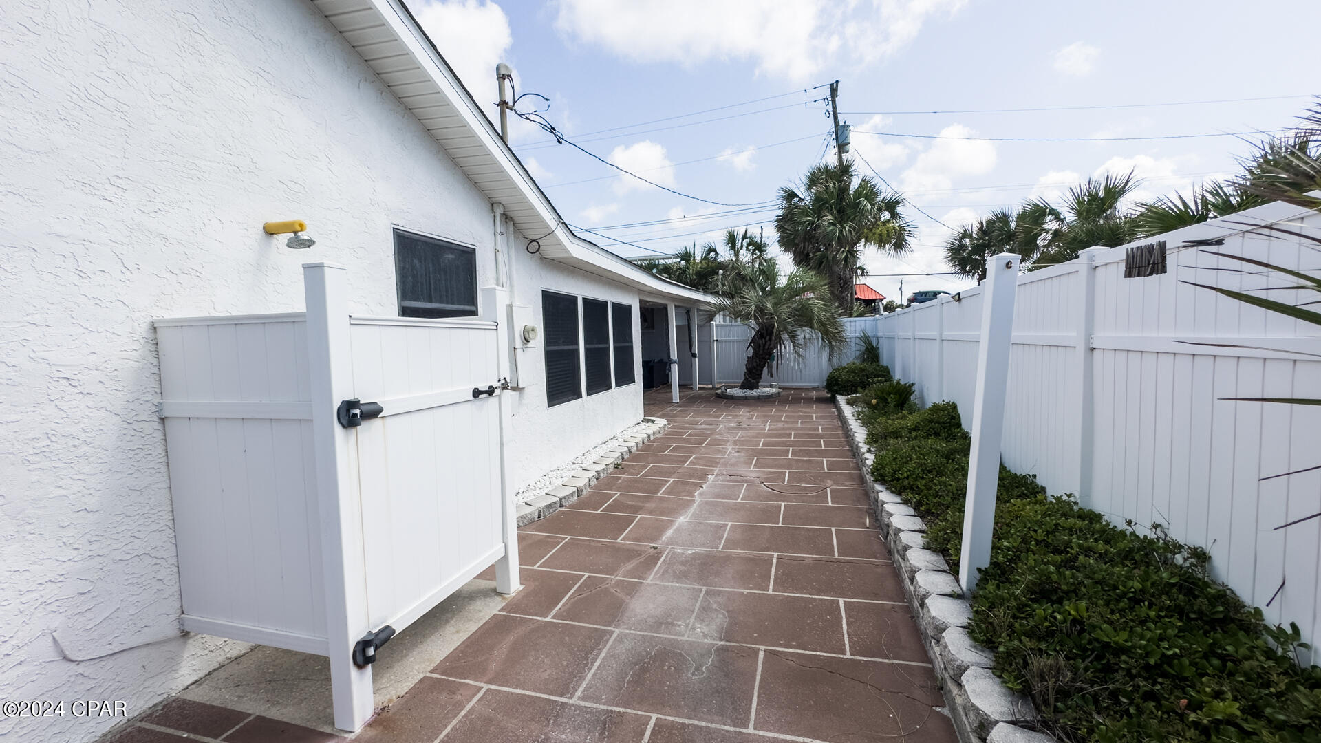 Image 20 For 13001 Oleander Drive
