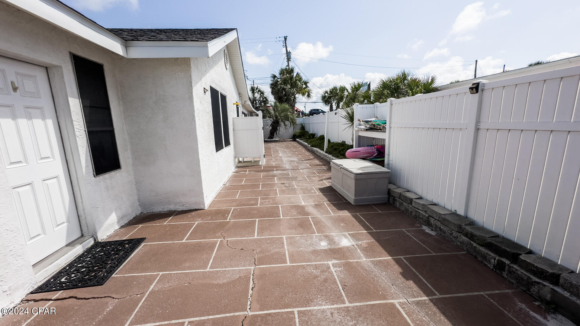 Image 7 For 13001 Oleander Drive