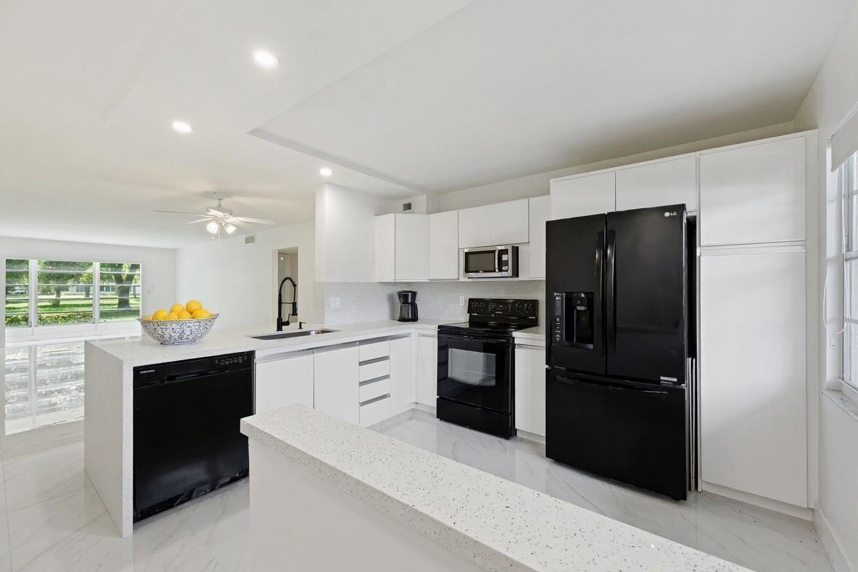 Lucaya Village Ii-A Condo