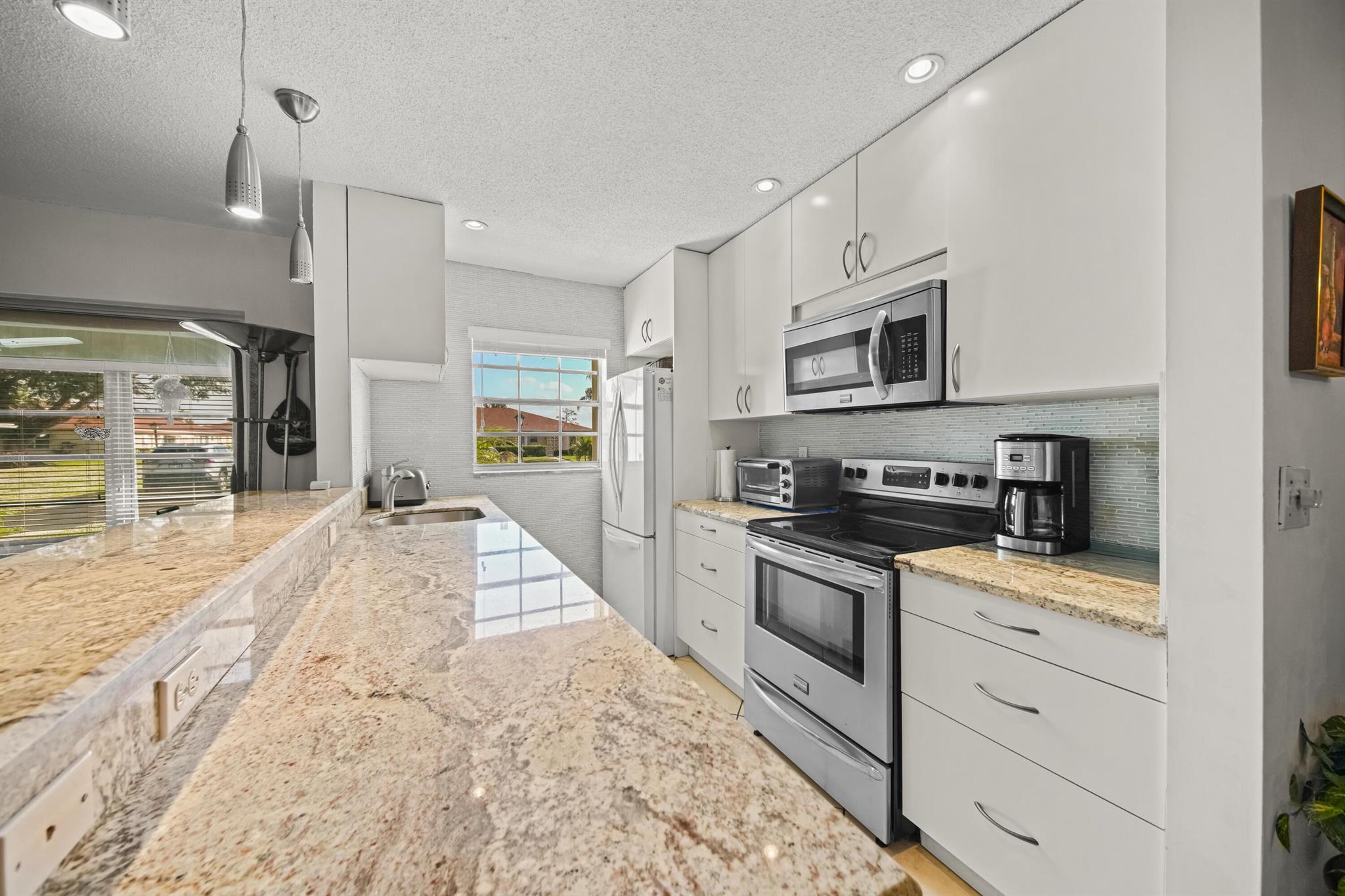 High Point Of Delray Sec