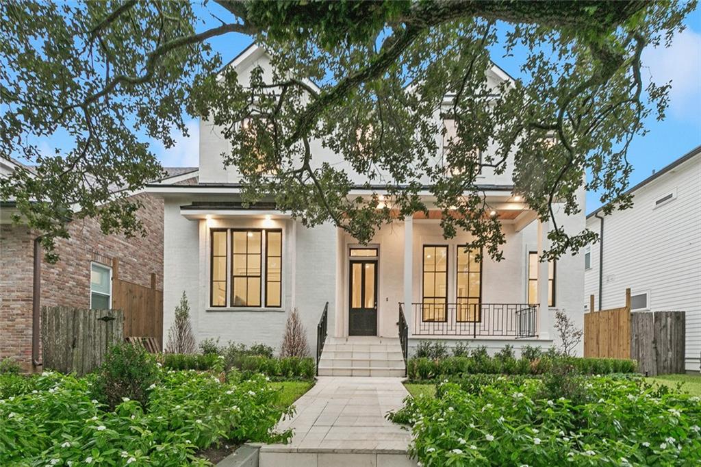 6462 Louis Xiv Street