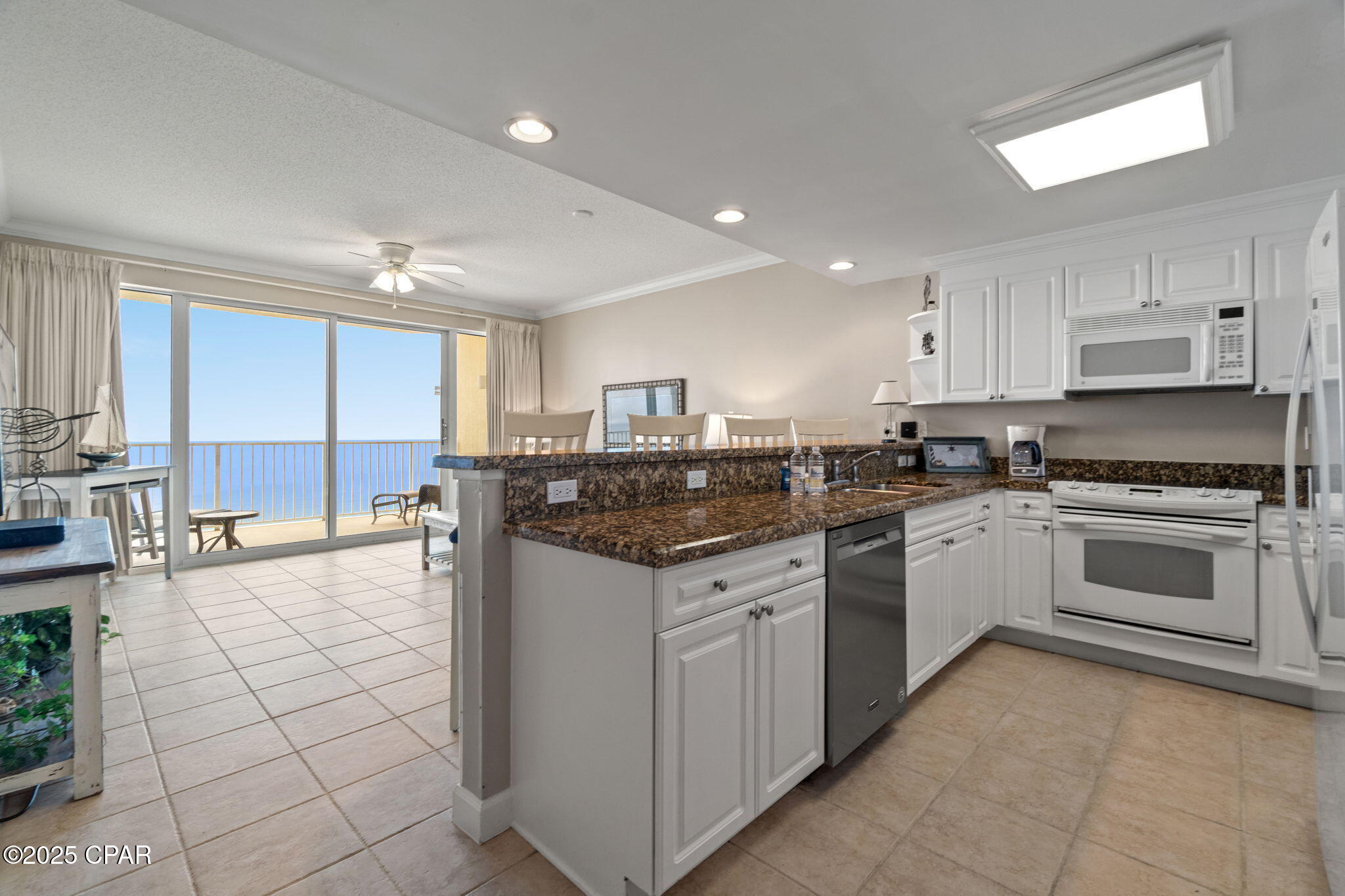 Image 11 For 9450 Thomas Drive 1703c