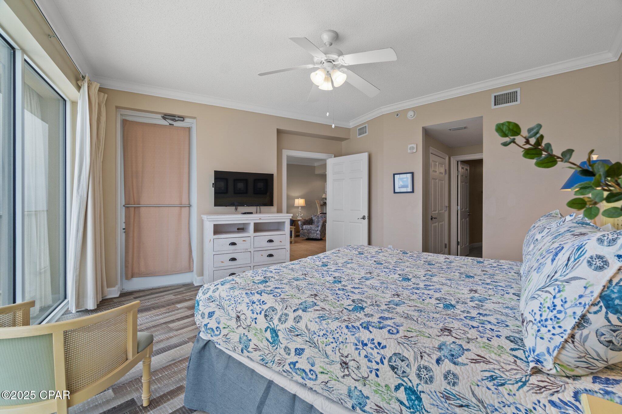 Image 19 For 9450 Thomas Drive 1703c