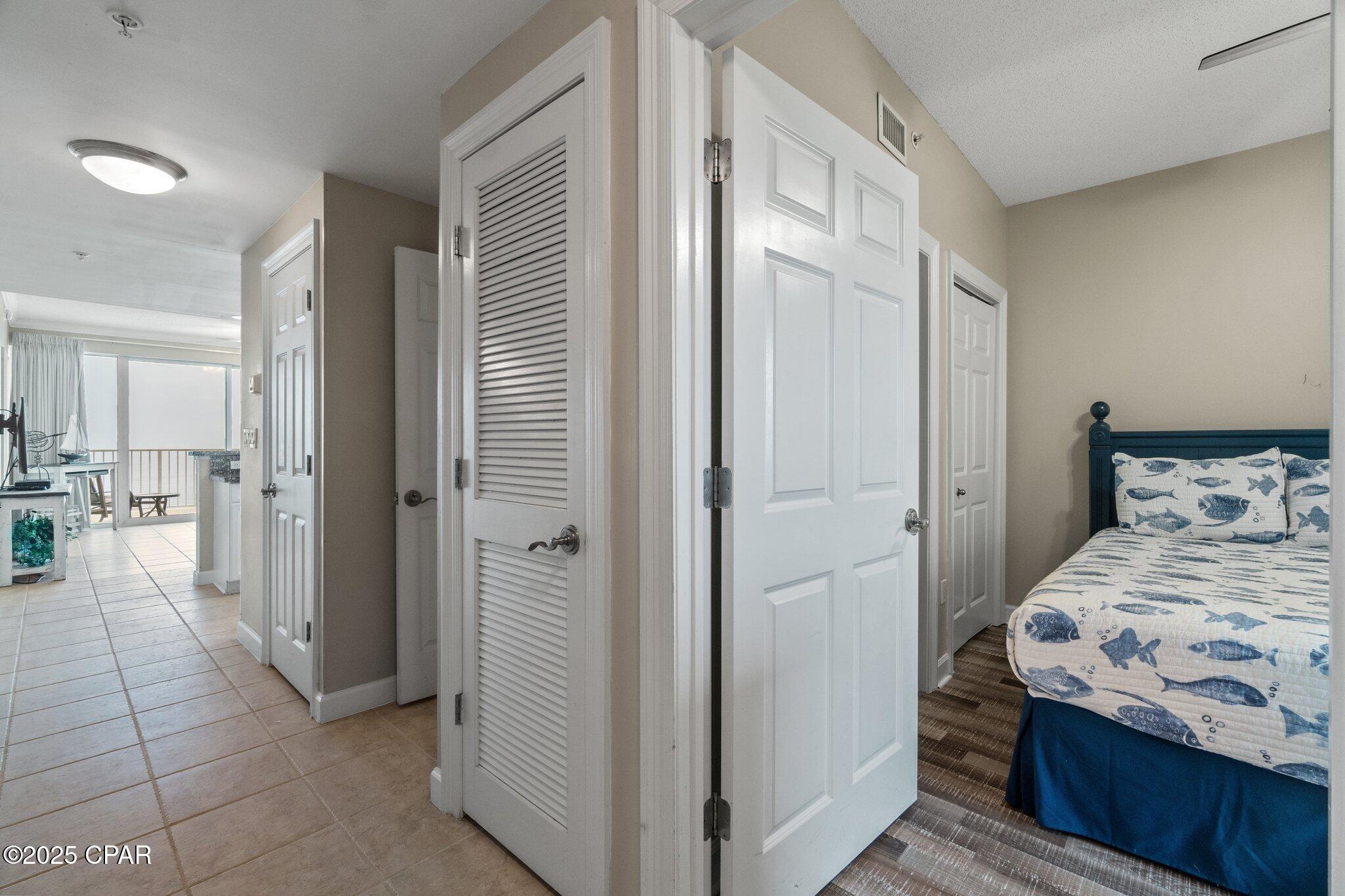 Image 6 For 9450 Thomas Drive 1703c