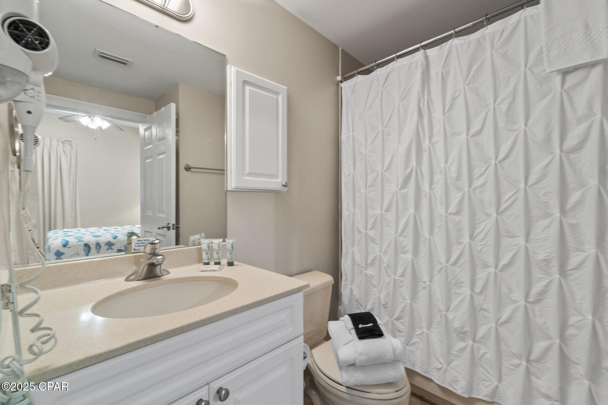 Image 9 For 9450 Thomas Drive 1703c