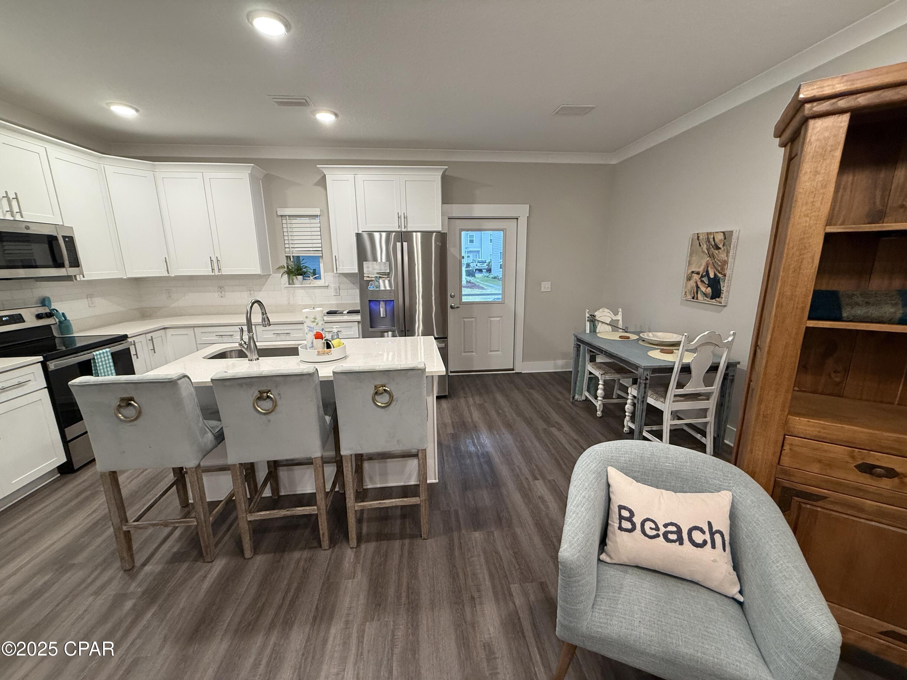 Image 10 For 406 Date Palm Lane