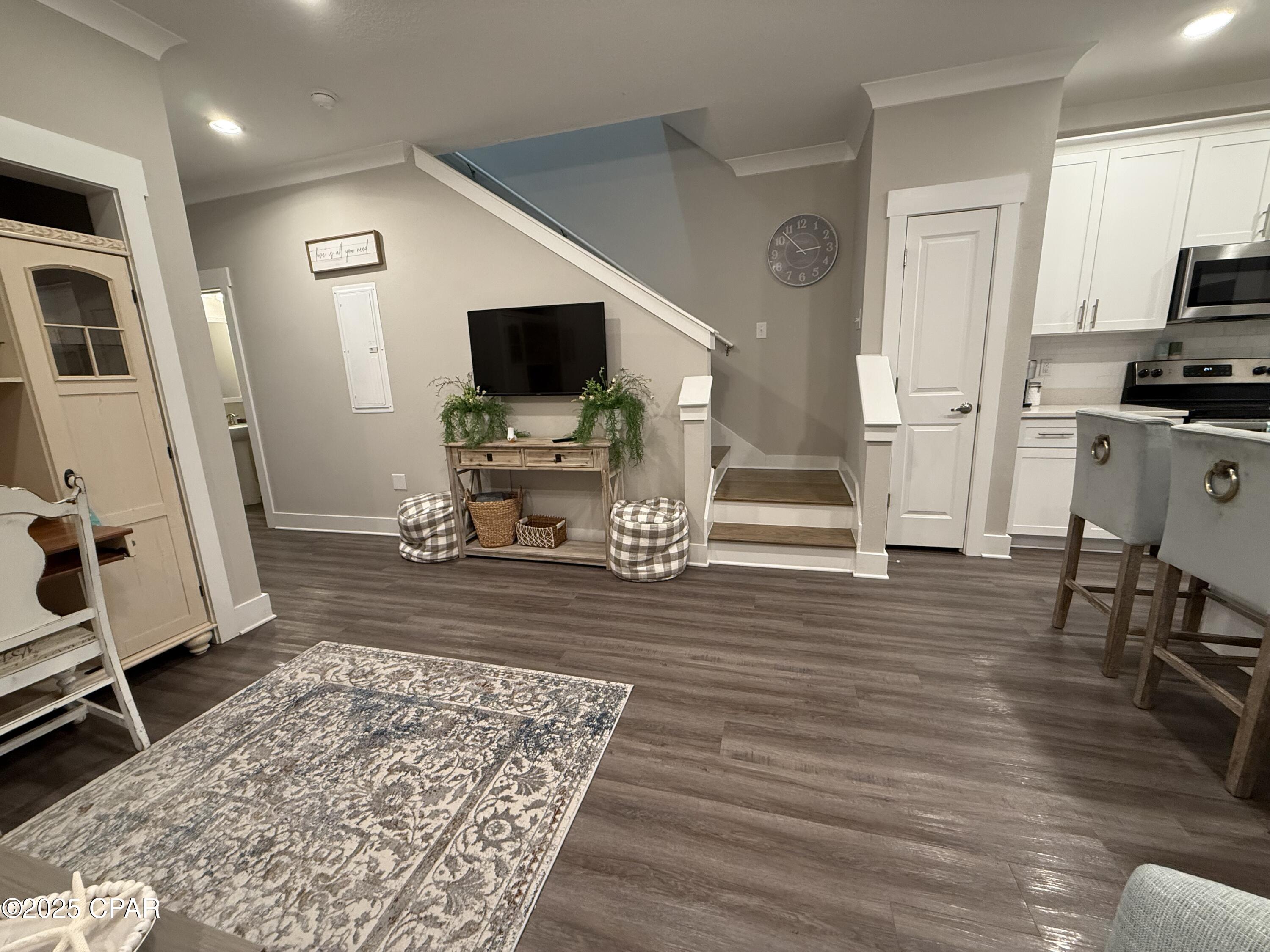 Image 12 For 406 Date Palm Lane