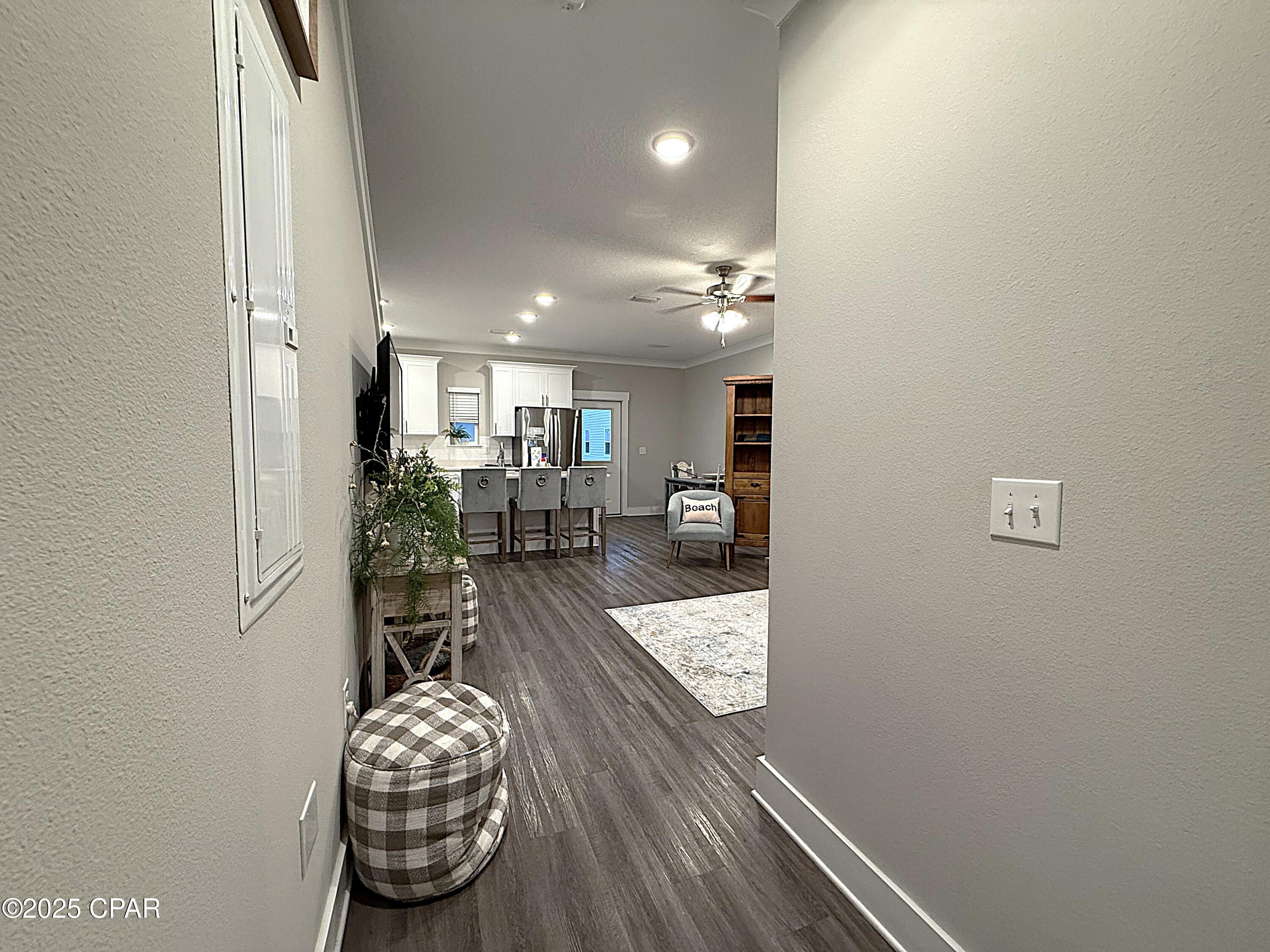 Image 6 For 406 Date Palm Lane