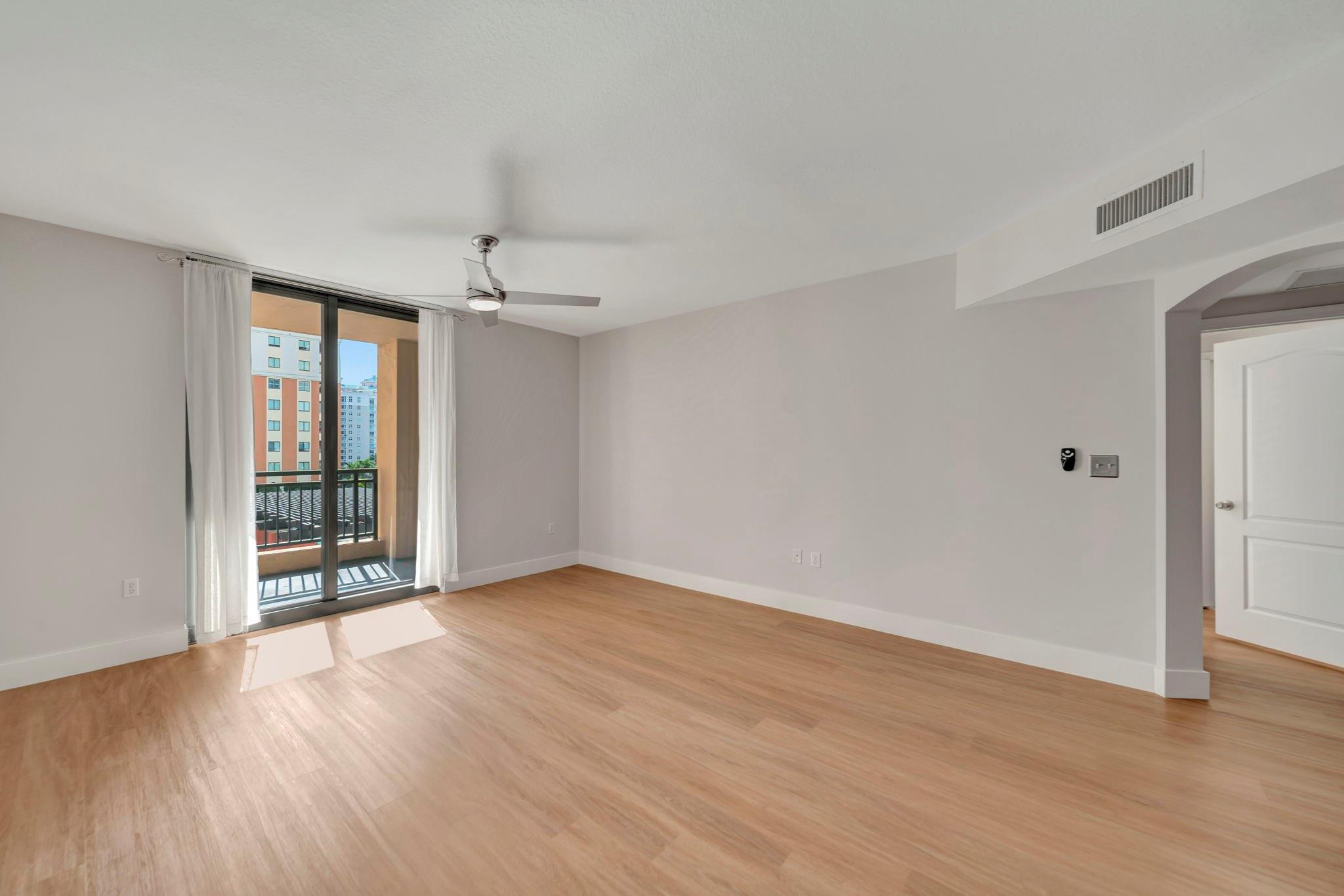 110 N Federal Highway 707