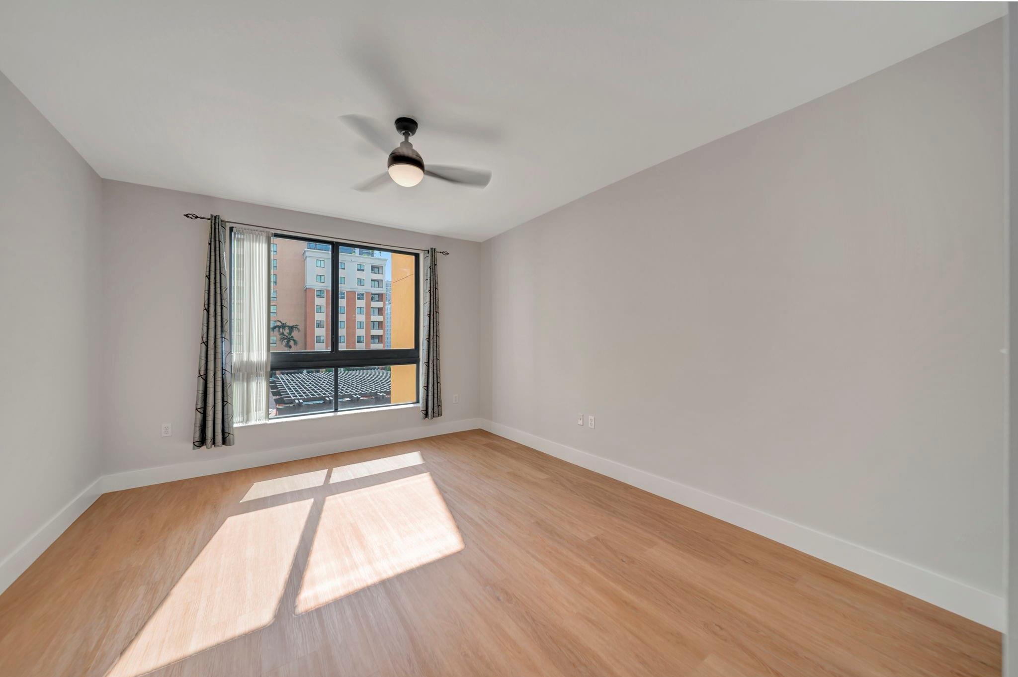 110 N Federal Highway 707