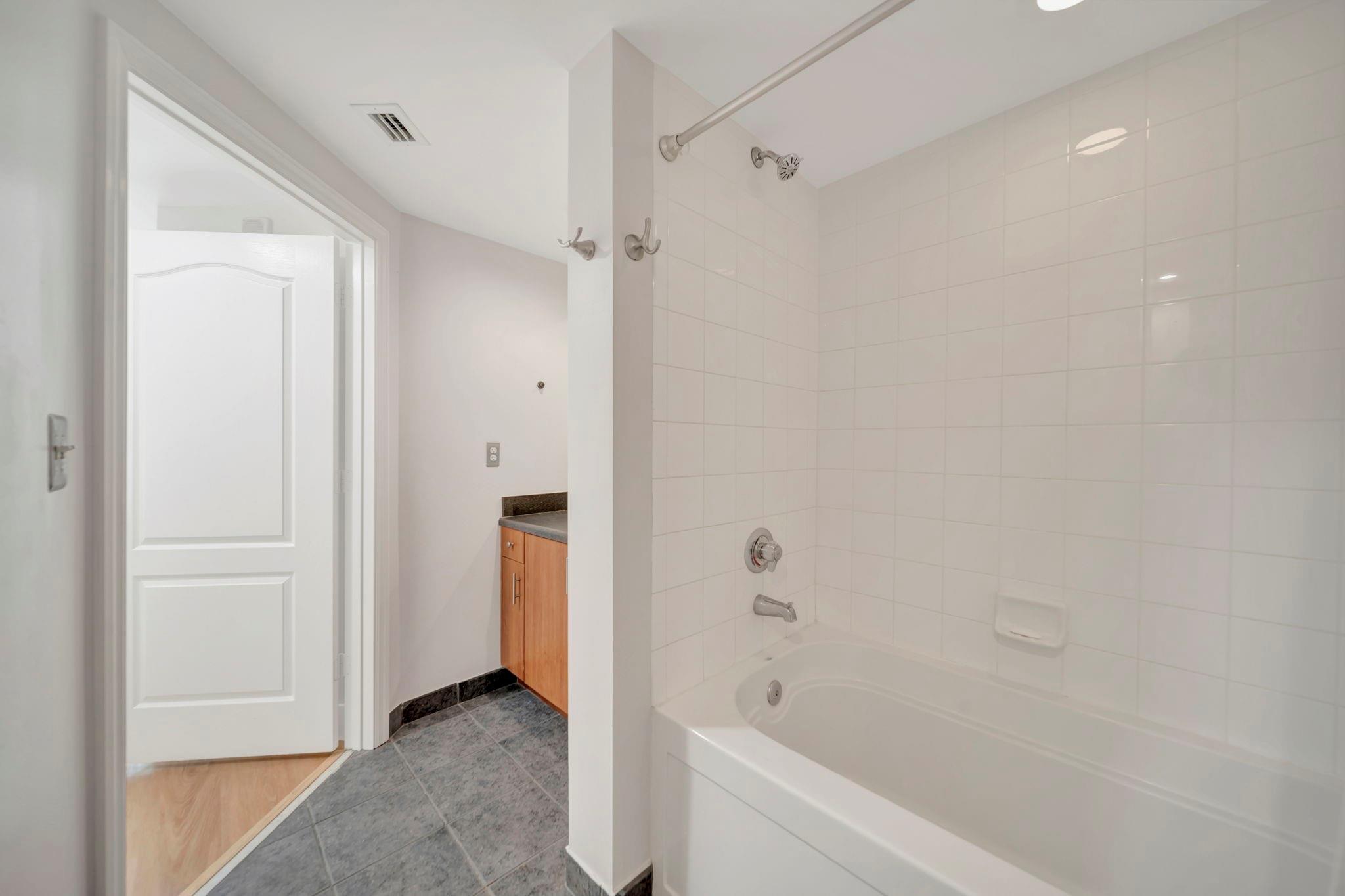 110 N Federal Highway 707