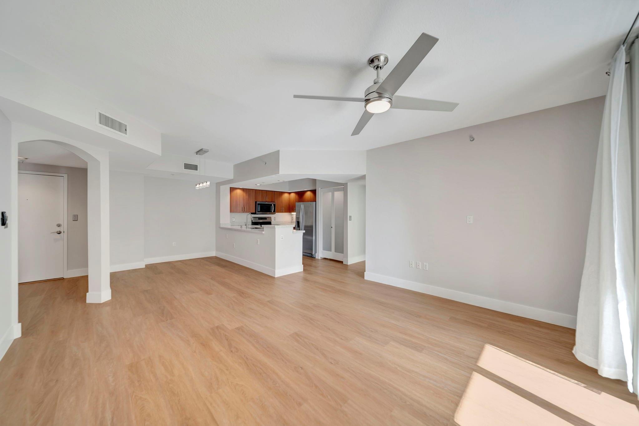 110 N Federal Highway 707