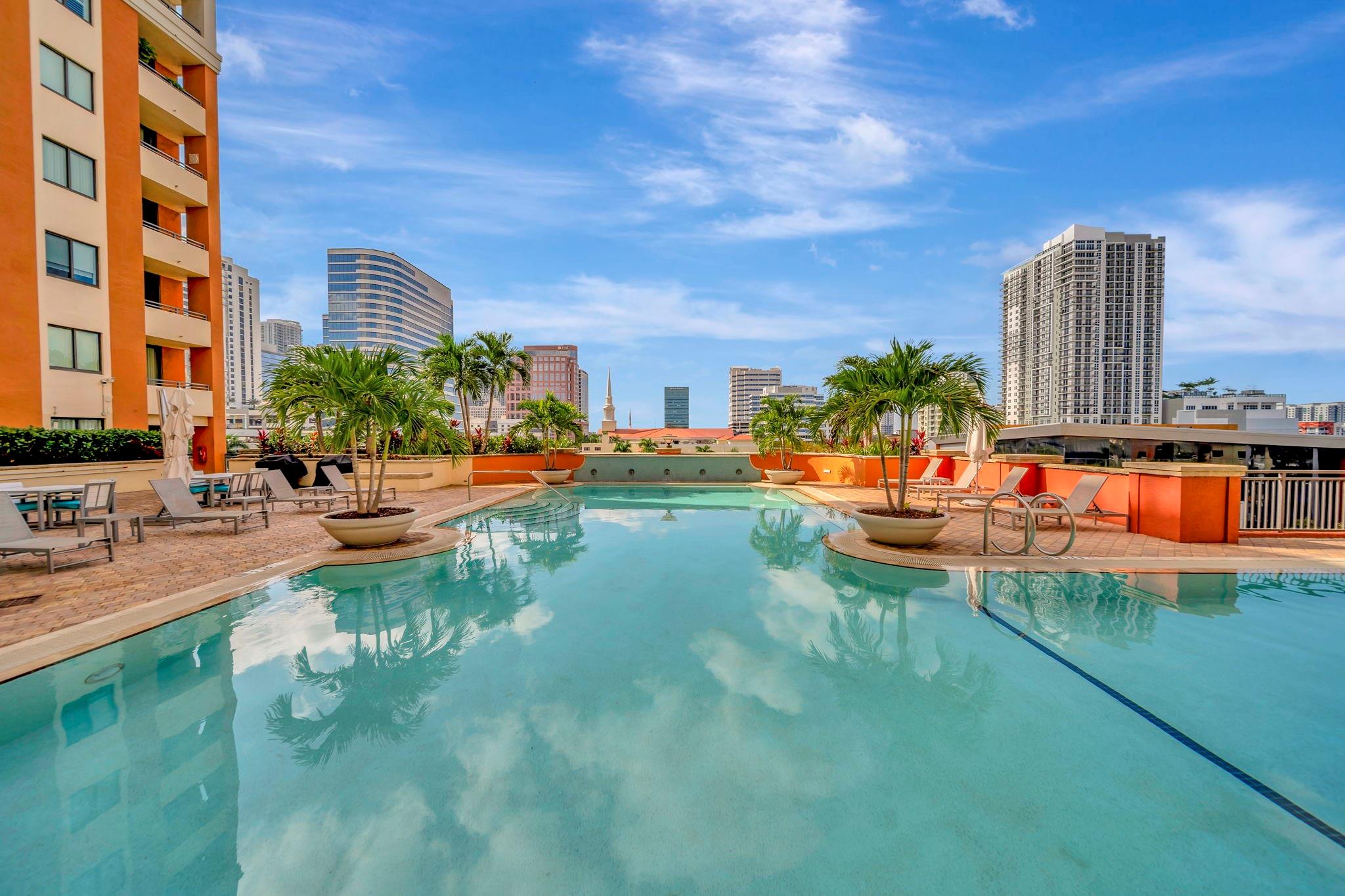 110 N Federal Highway 707