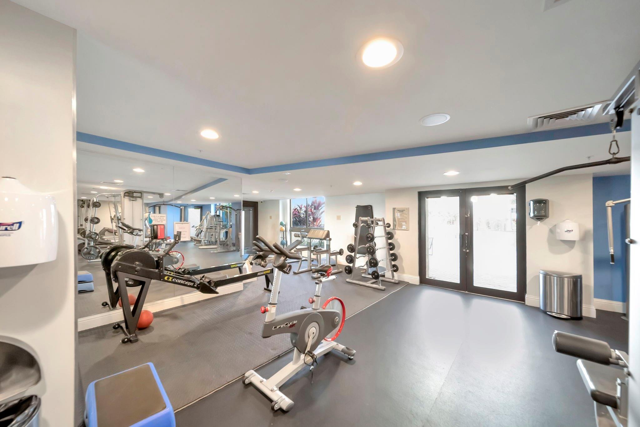 110 N Federal Highway 707