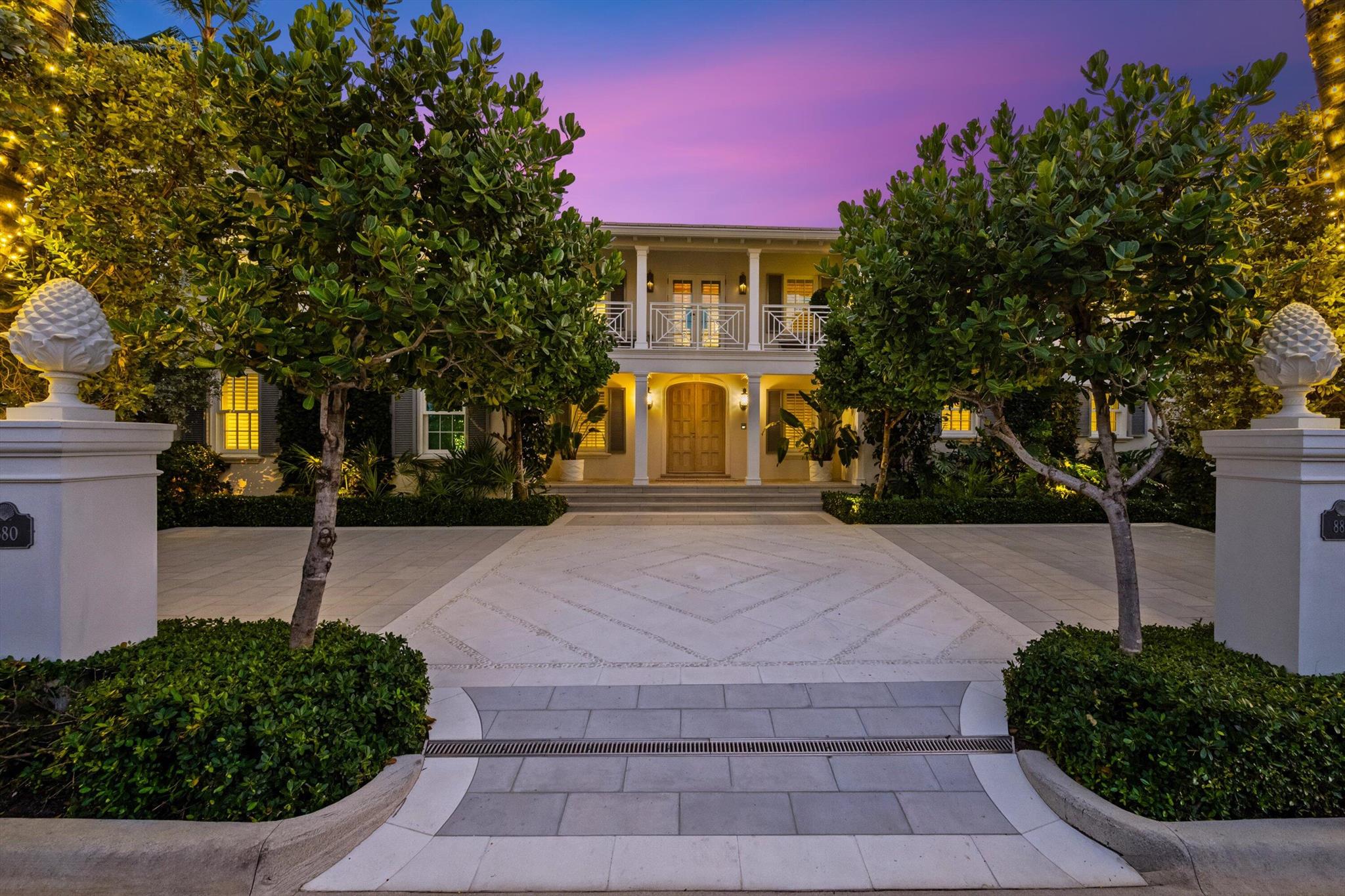 880 S Ocean Boulevard