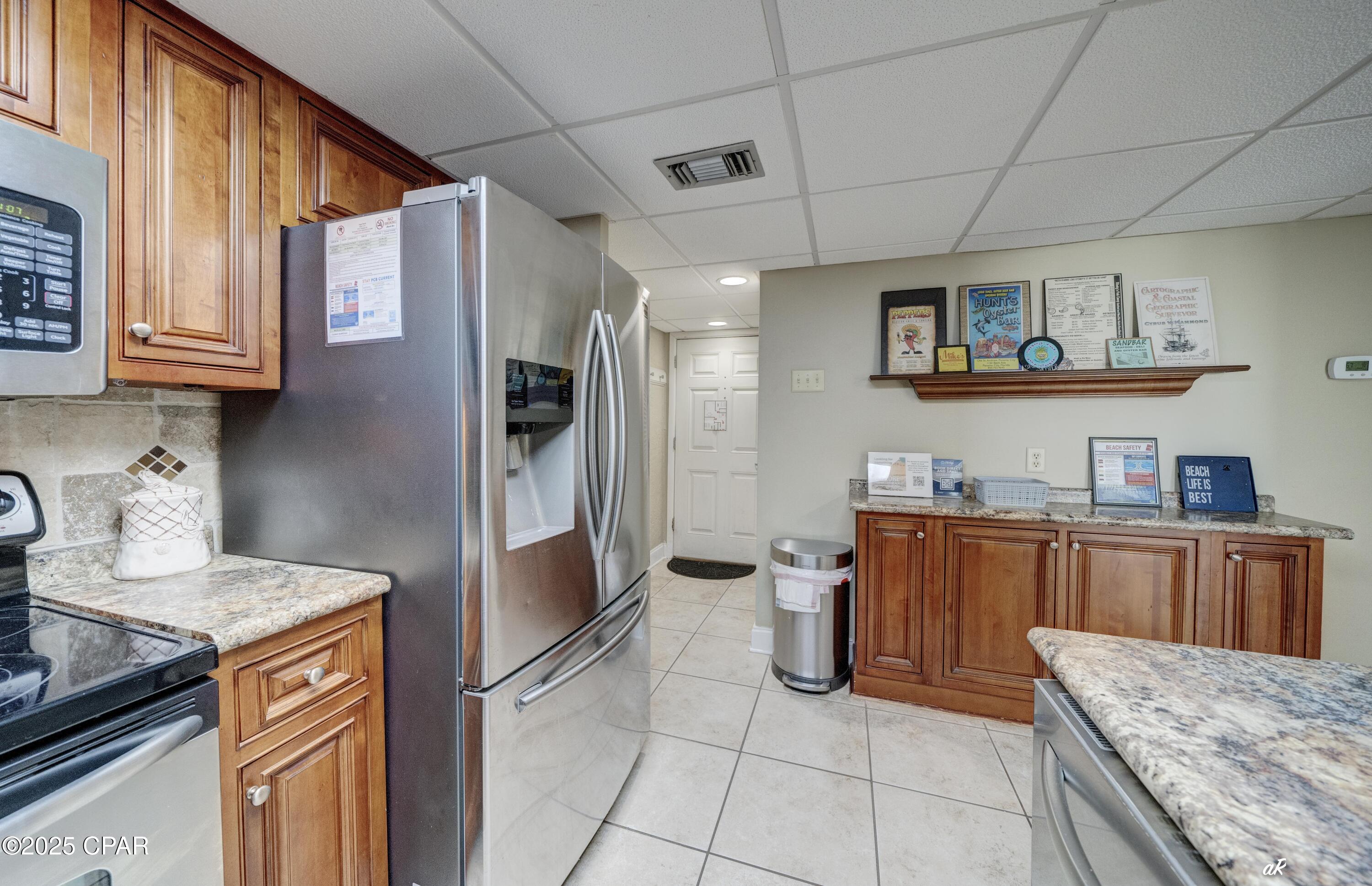 Image 10 For 8727 Thomas Drive C17