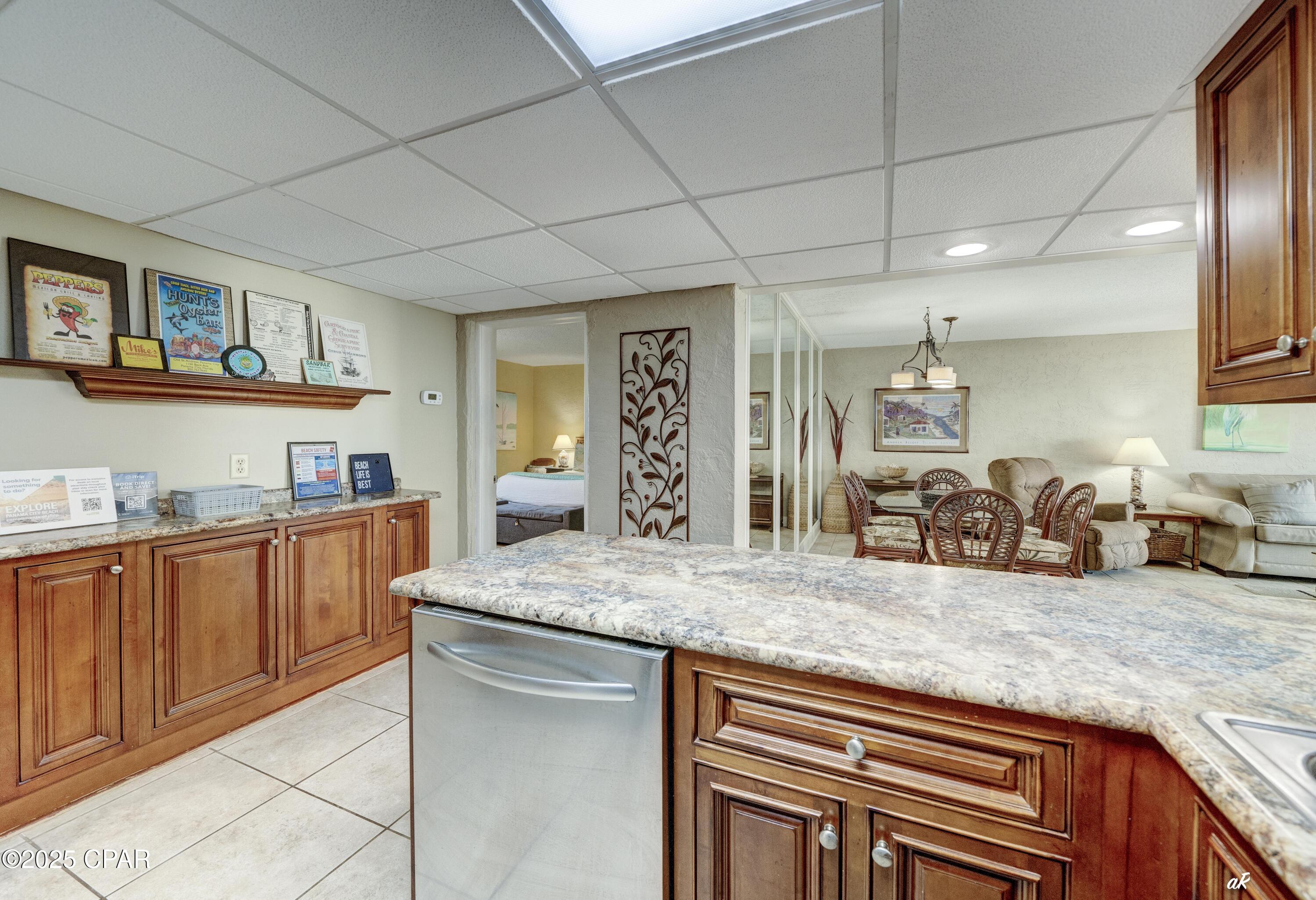 Image 11 For 8727 Thomas Drive C17