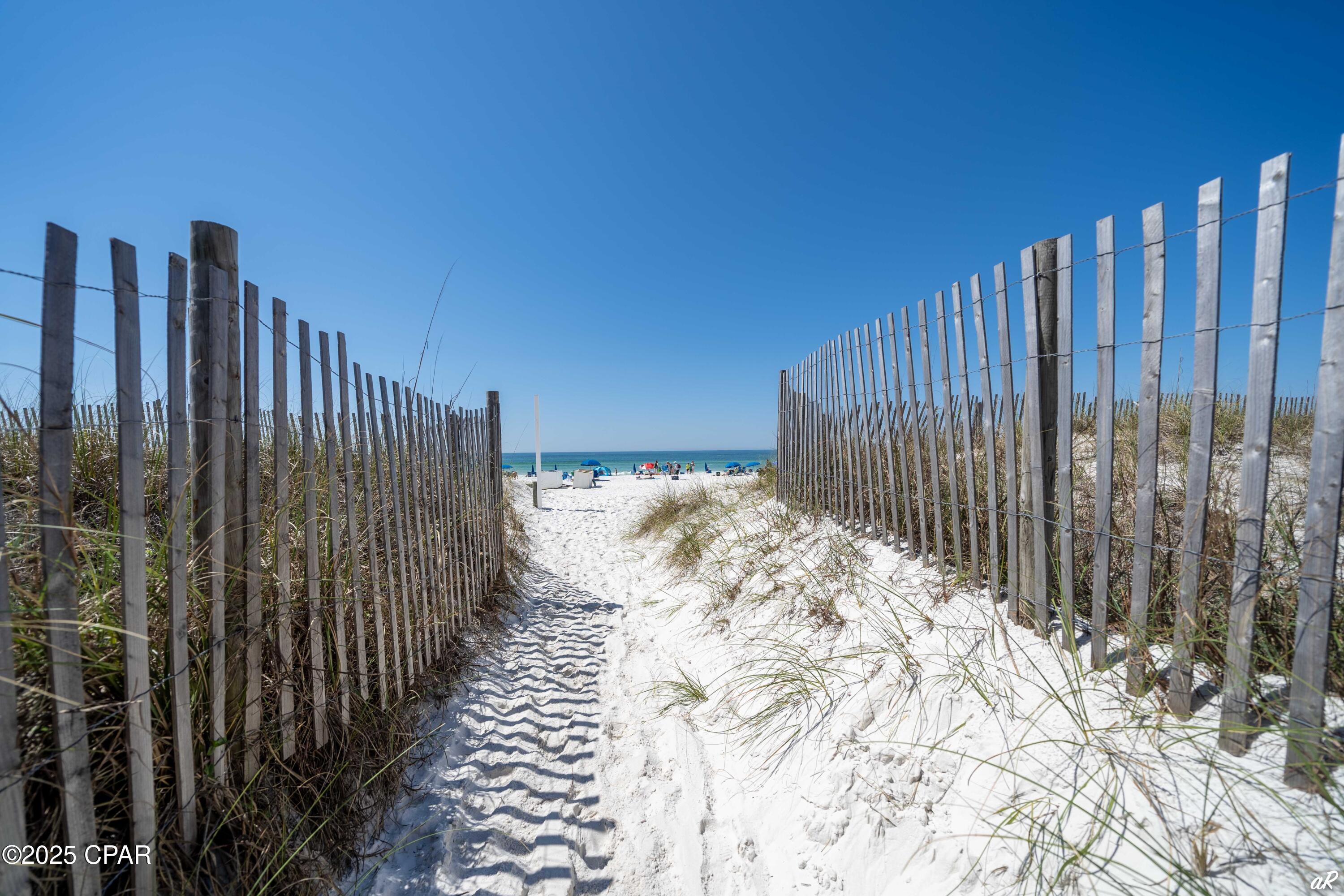 Image 36 For 8727 Thomas Drive C17