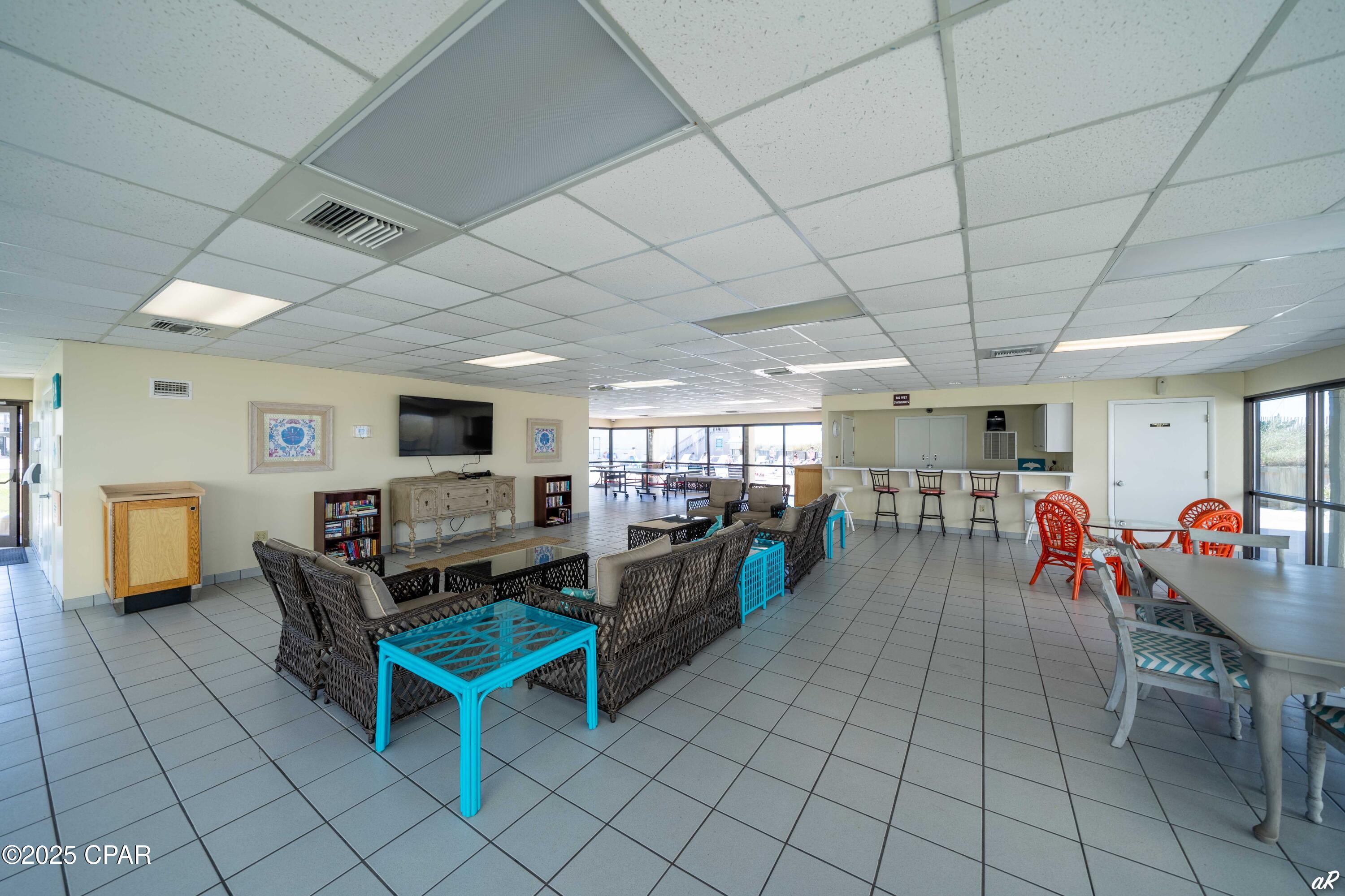 Image 42 For 8727 Thomas Drive C17