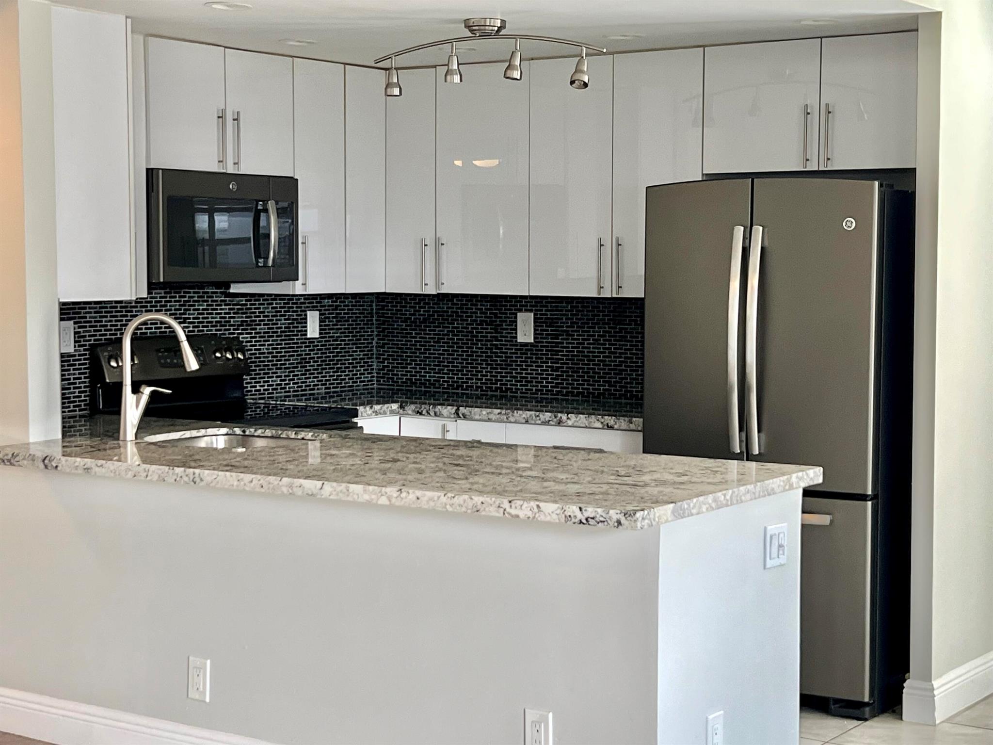 Kings Point Burgundy