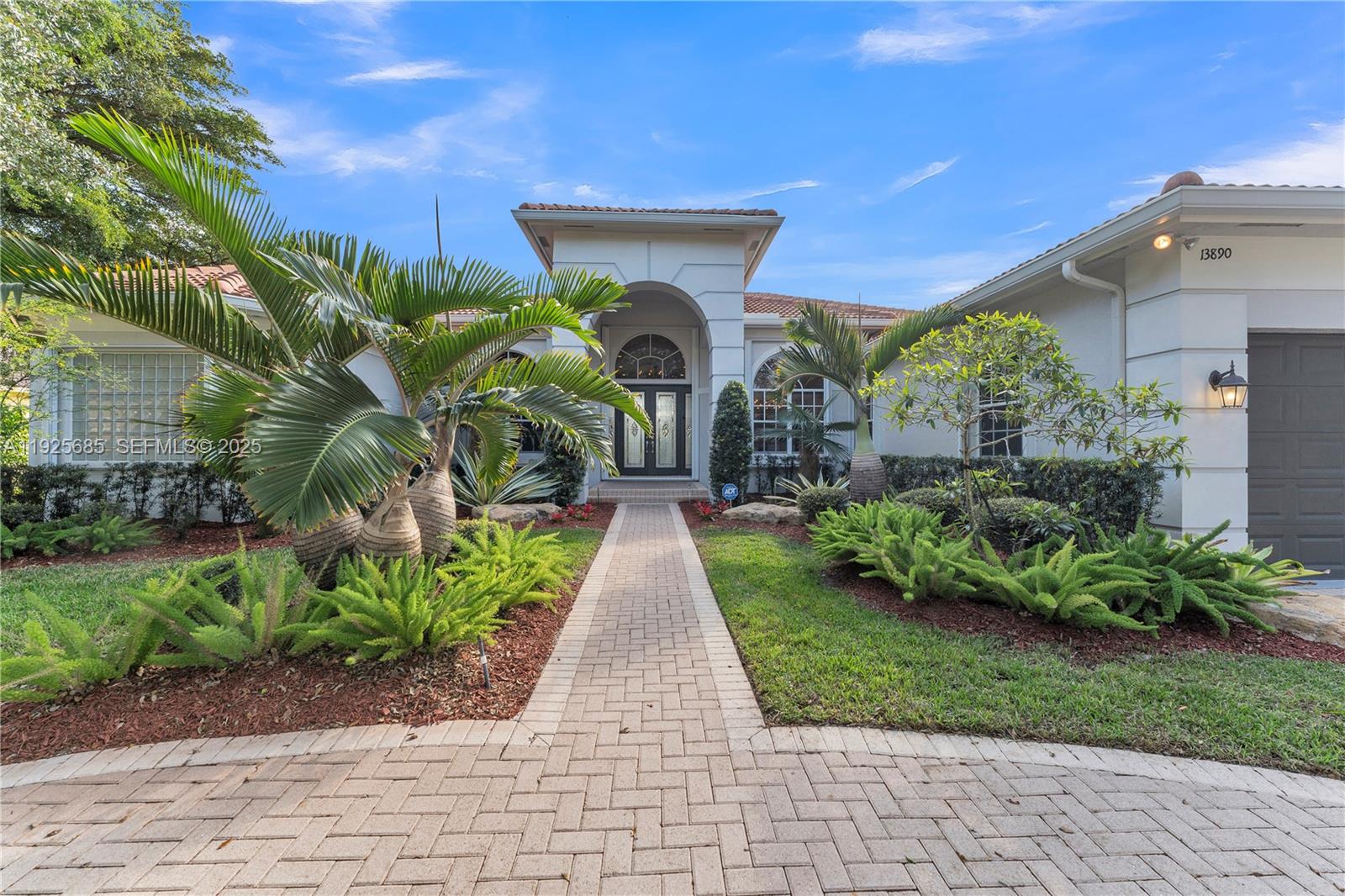 13890 41st St, Davie, Florida 33330