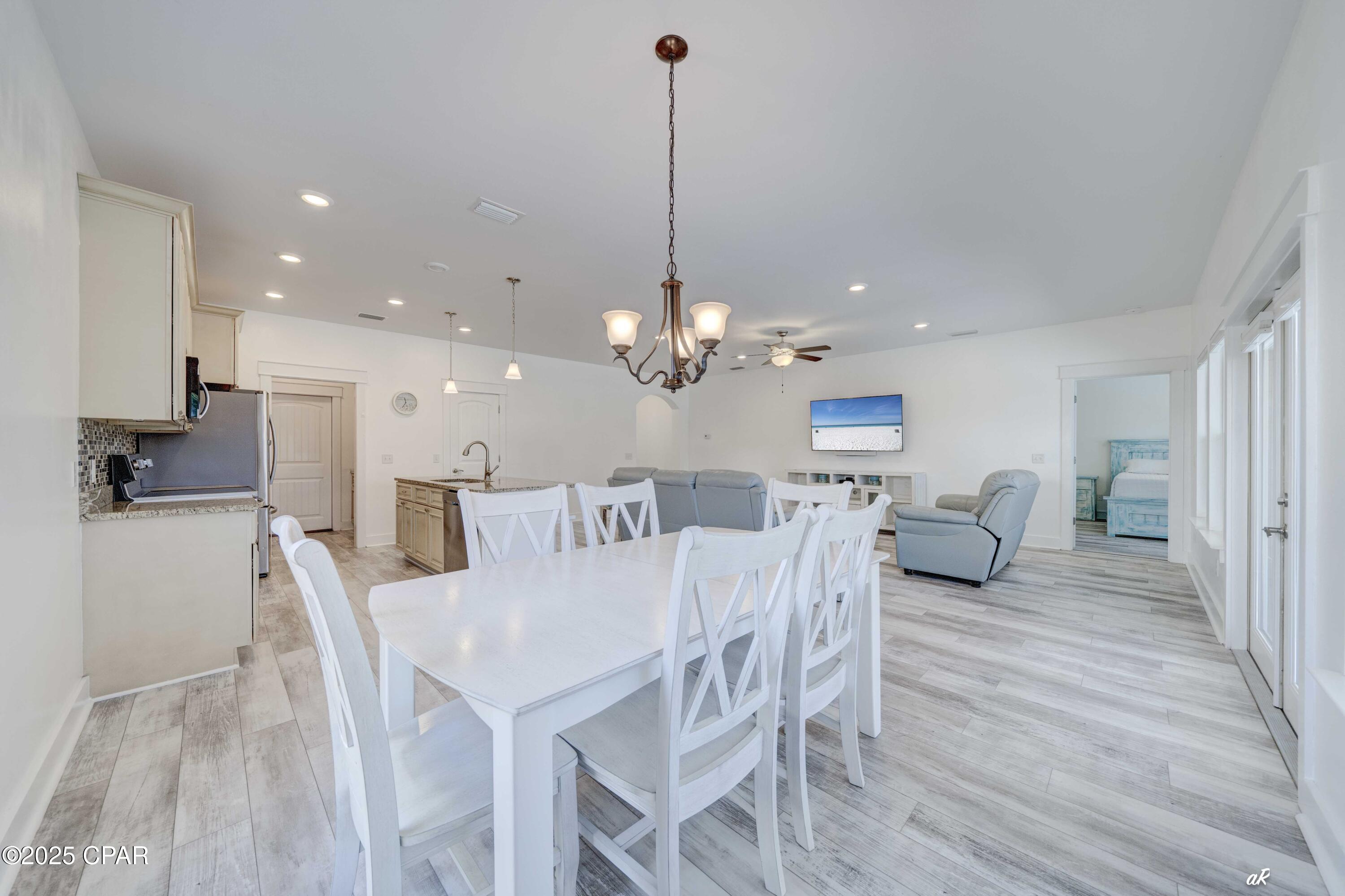 Image 14 For 6813 Lagoon Drive