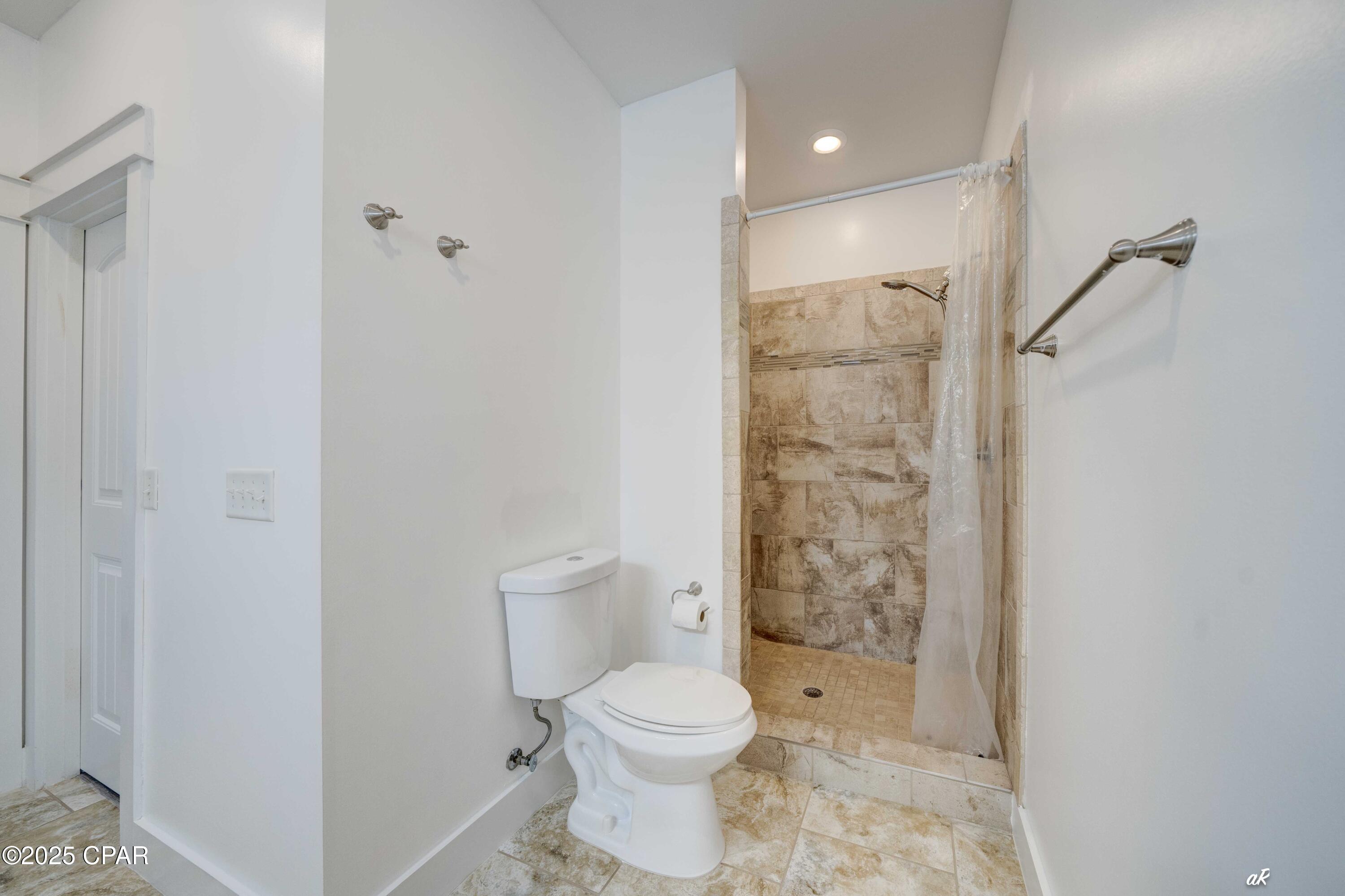 Image 17 For 6813 Lagoon Drive