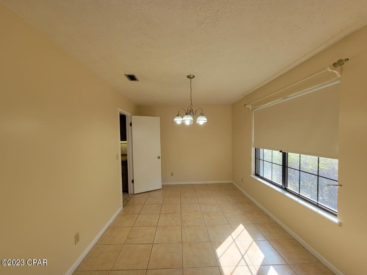 Image 6 For 738 Oak Avenue