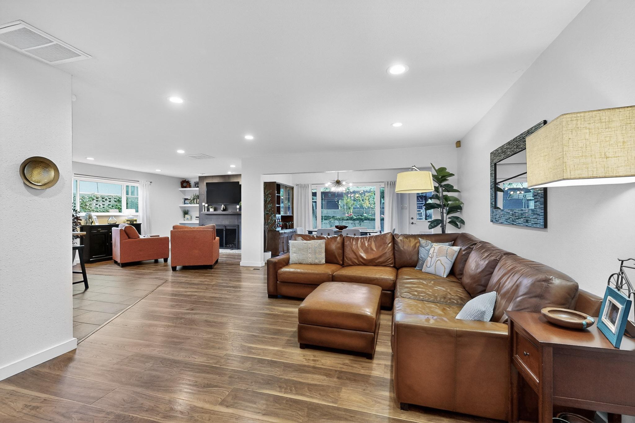 Homes for sale in Albuquerque, NM | 5116 Sunningdale Ave Ne, Albuquerque, NM 87110 | MLS# 1095371