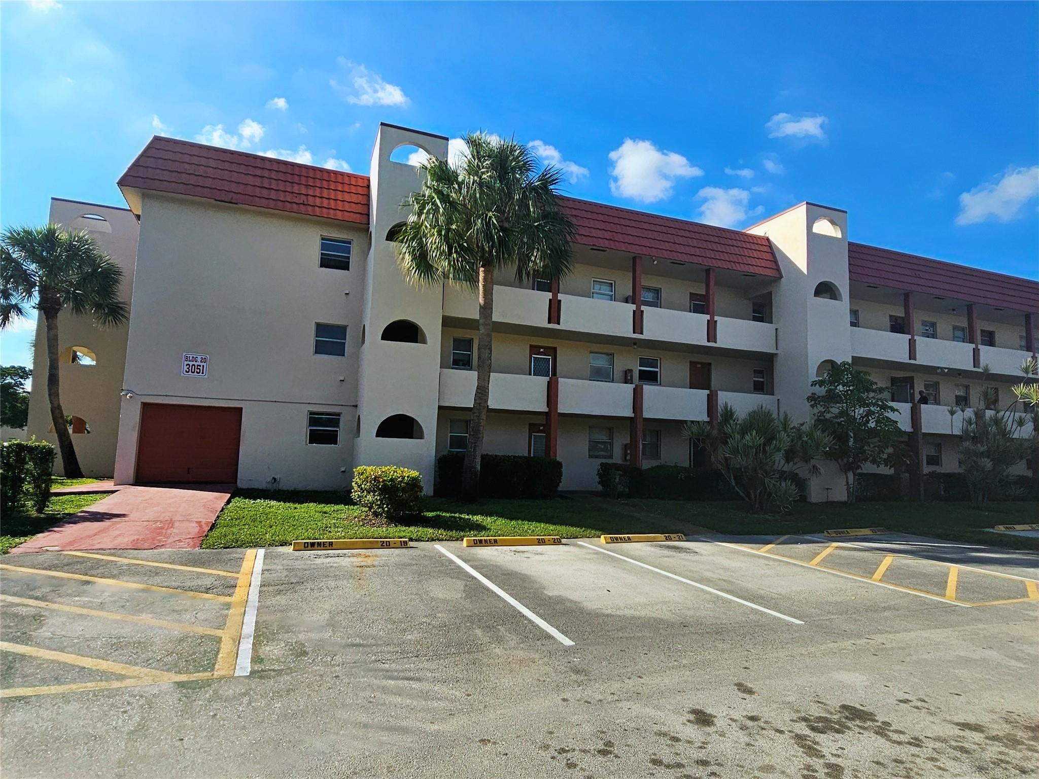 Homes for sale in Fort Lauderdale, FL | 3051 Sunrise Lakes Dr #203, Fort Lauderdale, FL 33322 | MLS# F10539943