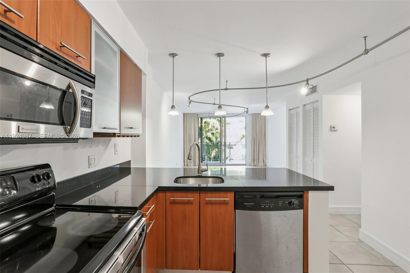 Nirvana Condo No Two Cond