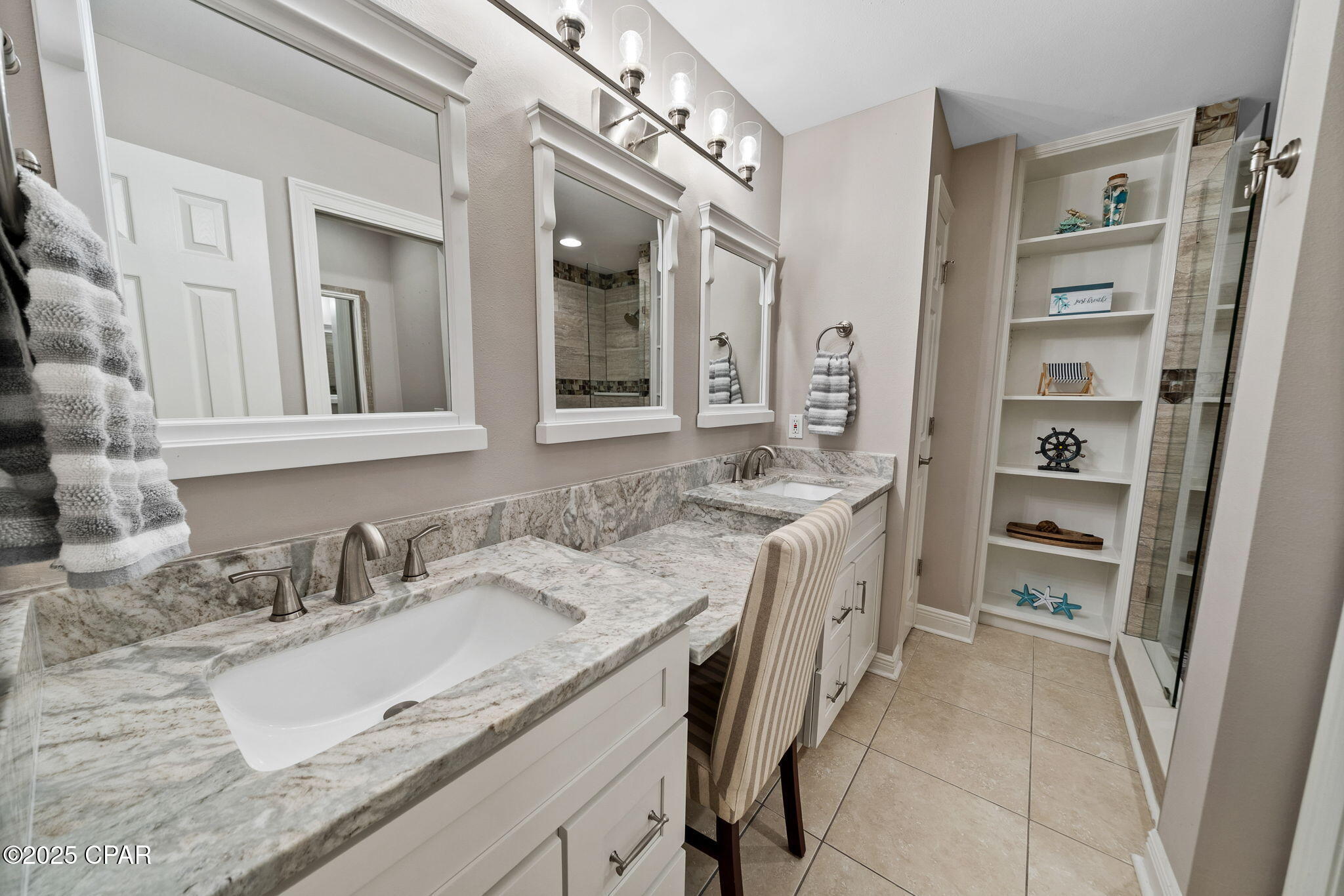 Image 17 For 72 Vantage Point