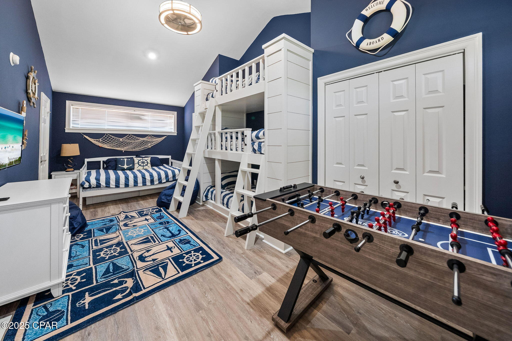 Image 2 For 72 Vantage Point