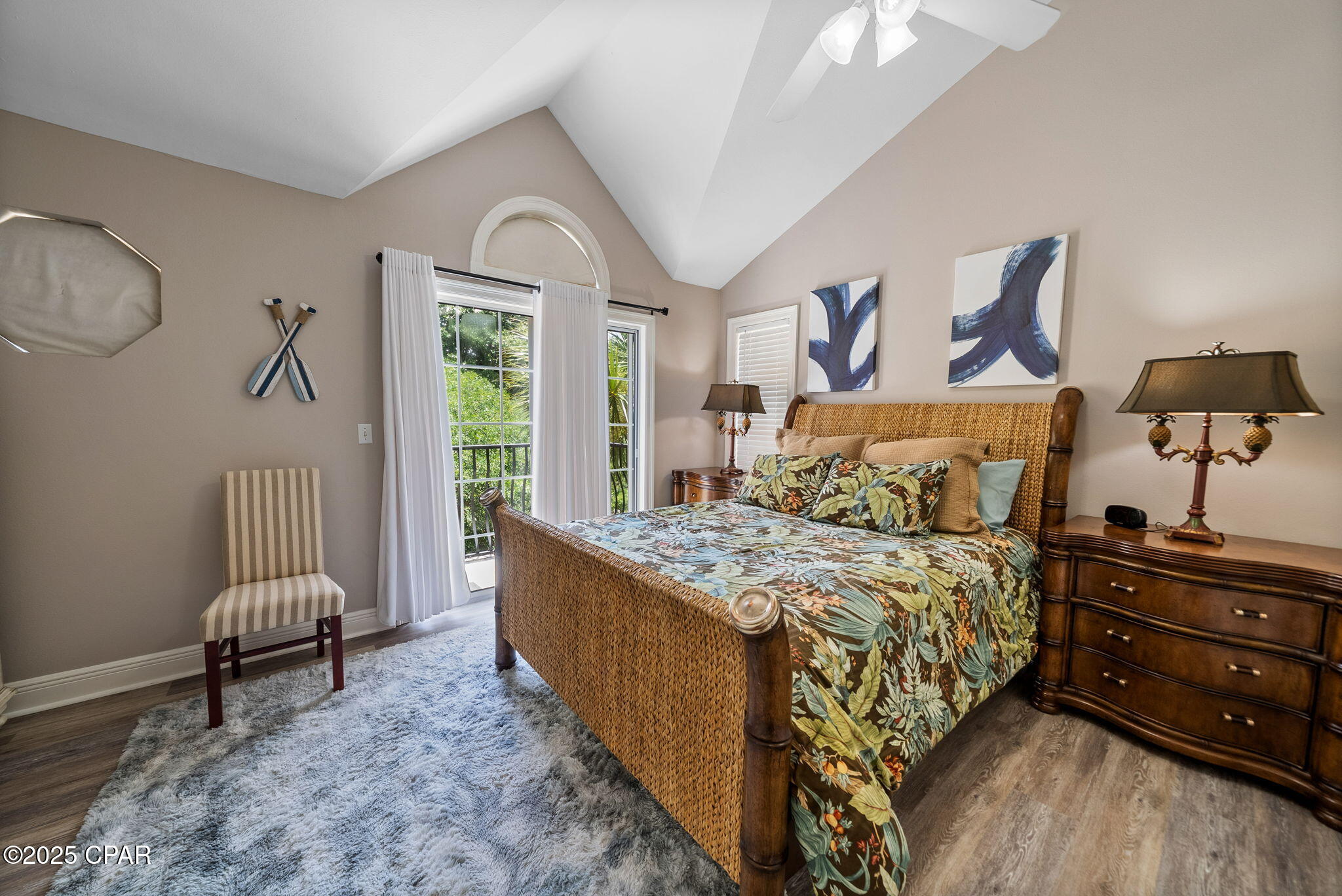 Image 20 For 72 Vantage Point