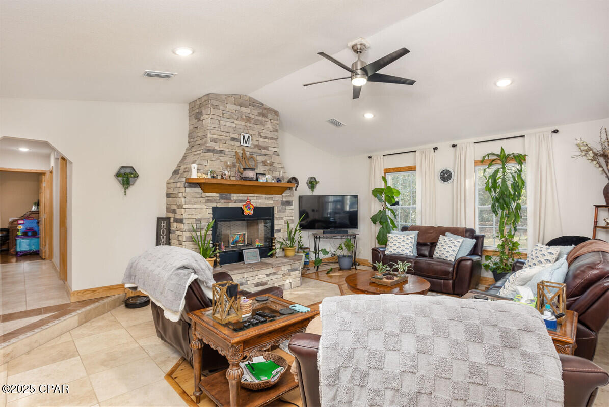 Image 2 For 20110 Deep Springs Road