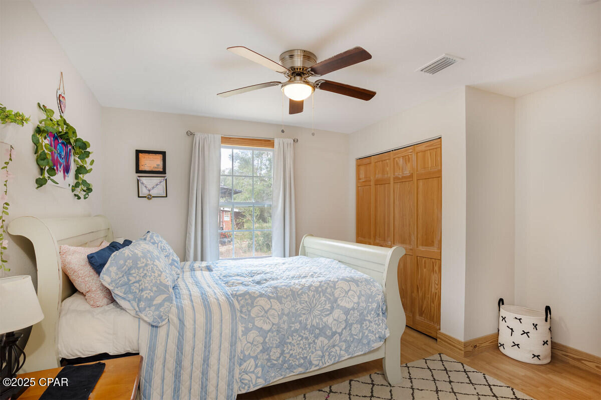 Image 23 For 20110 Deep Springs Road