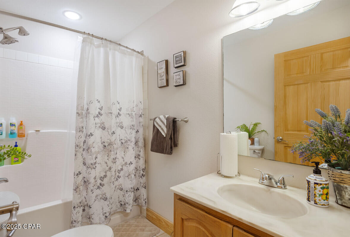 Image 29 For 20110 Deep Springs Road